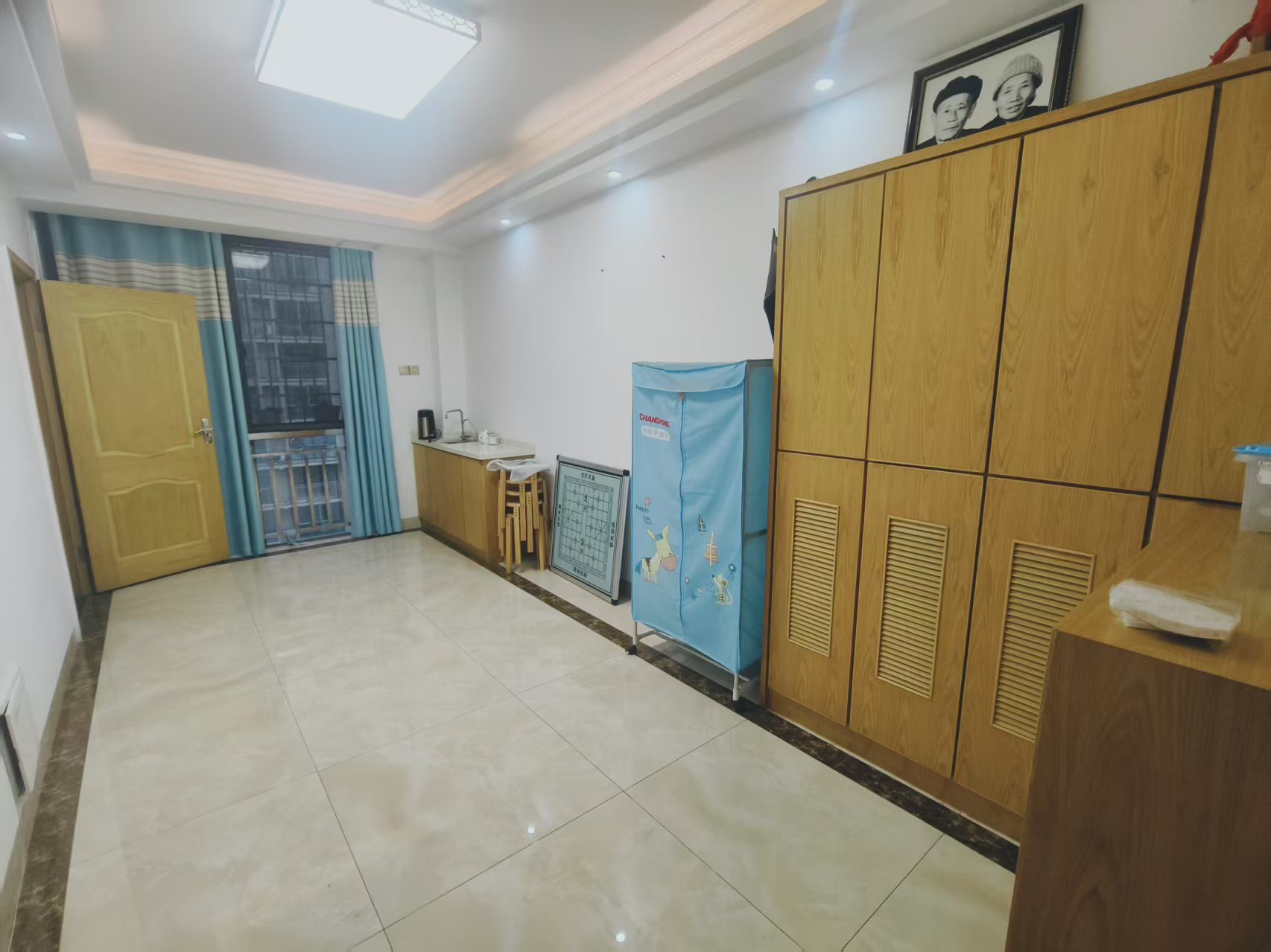 鹏利广场  3室2厅1卫    2200.0元/月室内图