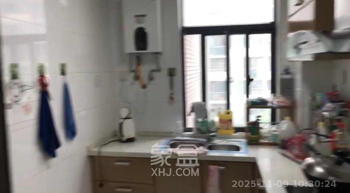 星城映象  3室1厅2卫    2500.0元/月室内图