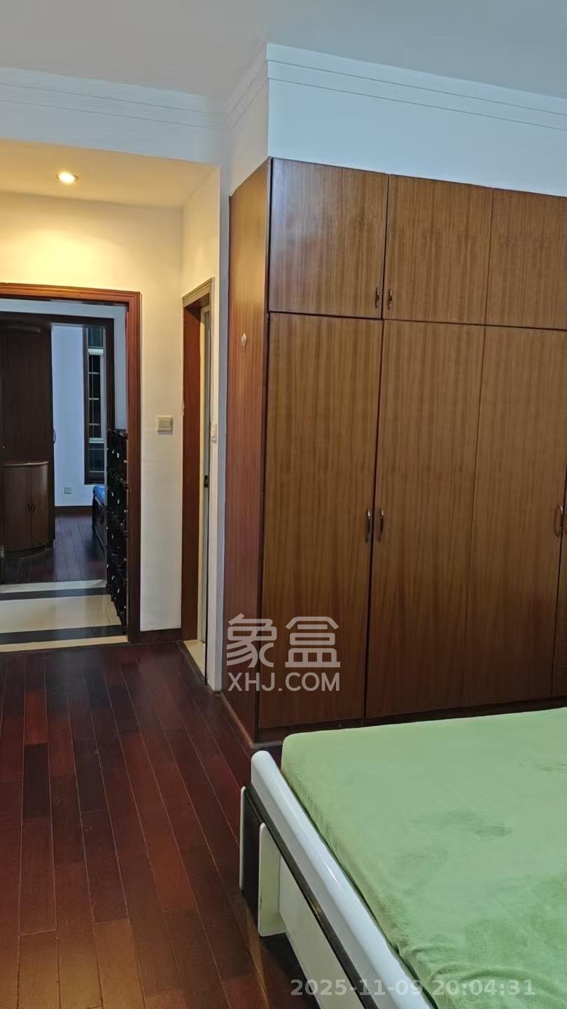 洞井一小区  3室1厅1卫    1600.0元/月室内图