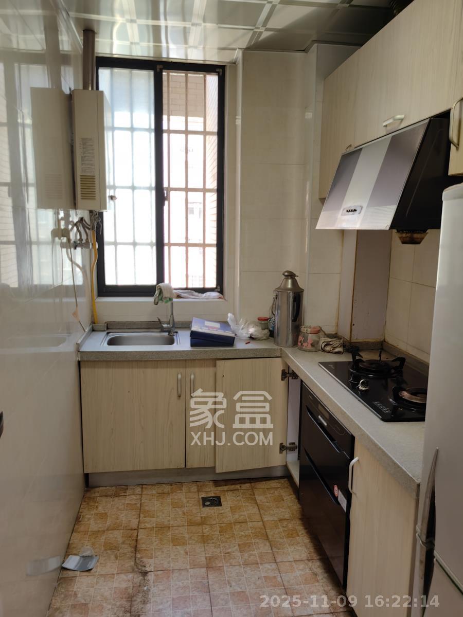 世纪桃花苑 1室1厅1卫 1500.0元/月 世纪桃花苑 1室1厅1卫 1500.0元/月室内图