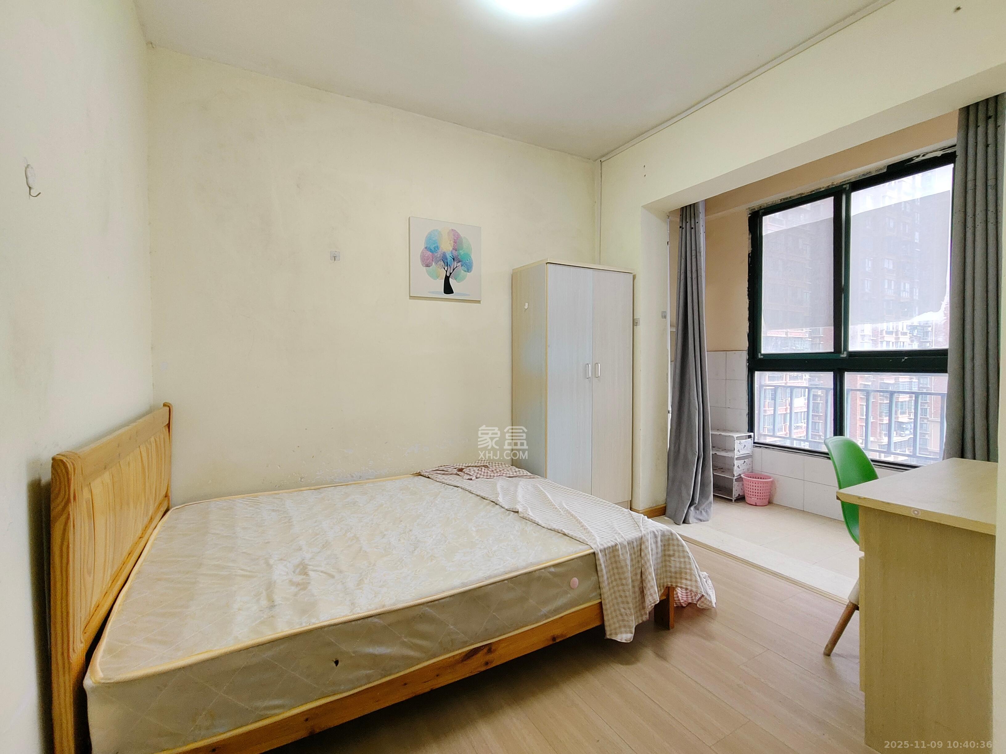 东玺门  4室1厅2卫    2600.0元/月室内图