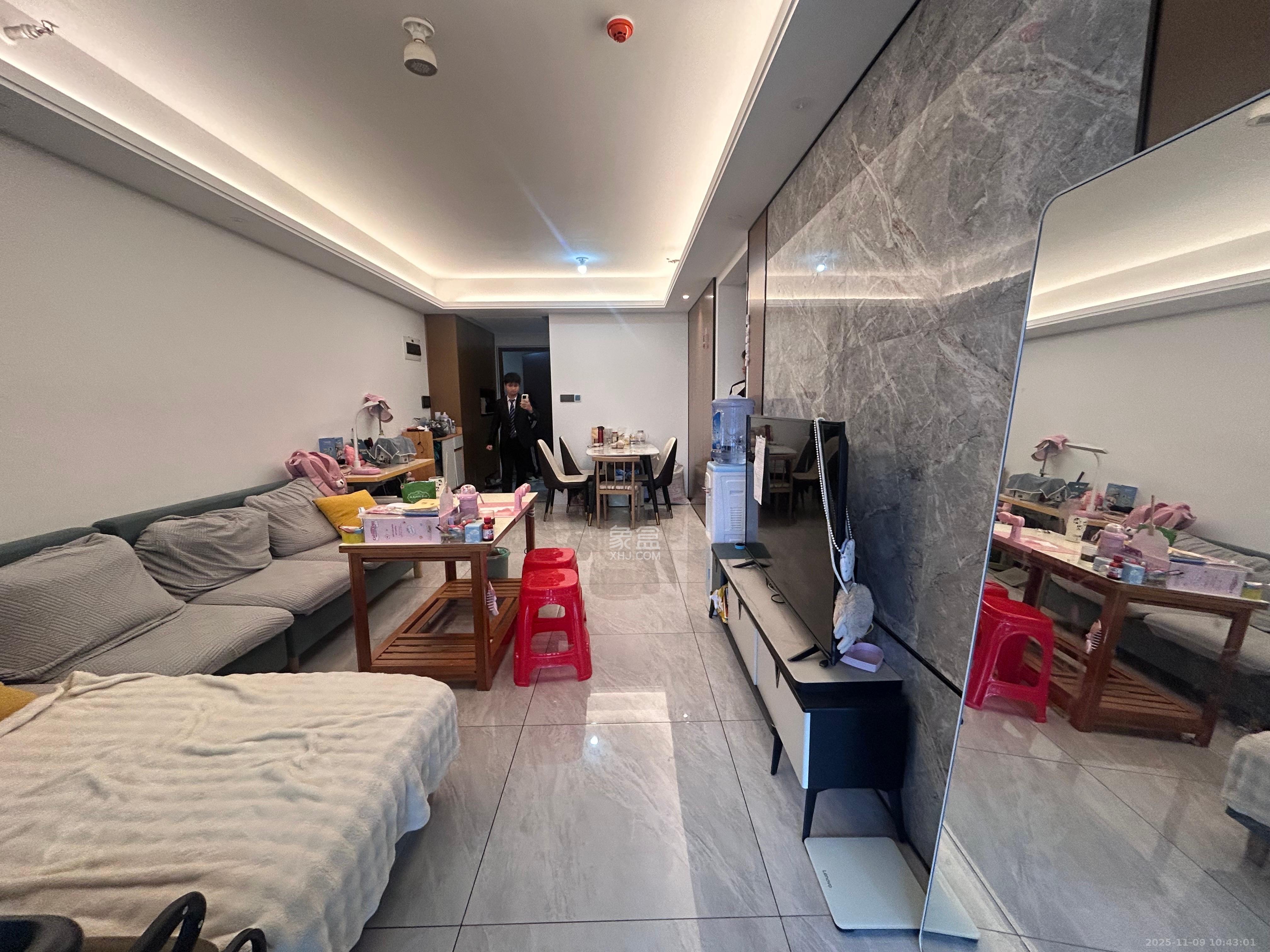 万科魅力之城天阔里 3室2厅2卫 2500.0元/月 万科魅力之城天阔里 3室2厅2卫 2500.0元/月室内图