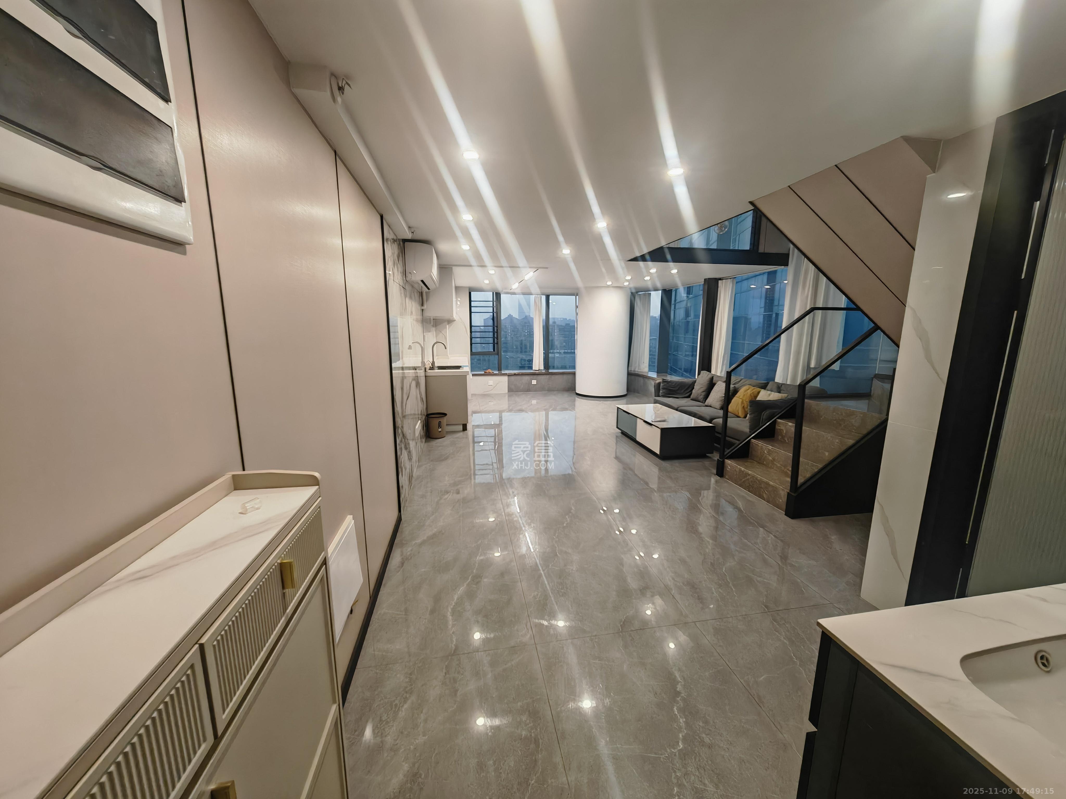 京武浪琴山三期（京武中心）  2室1厅1卫    3800.0元/月