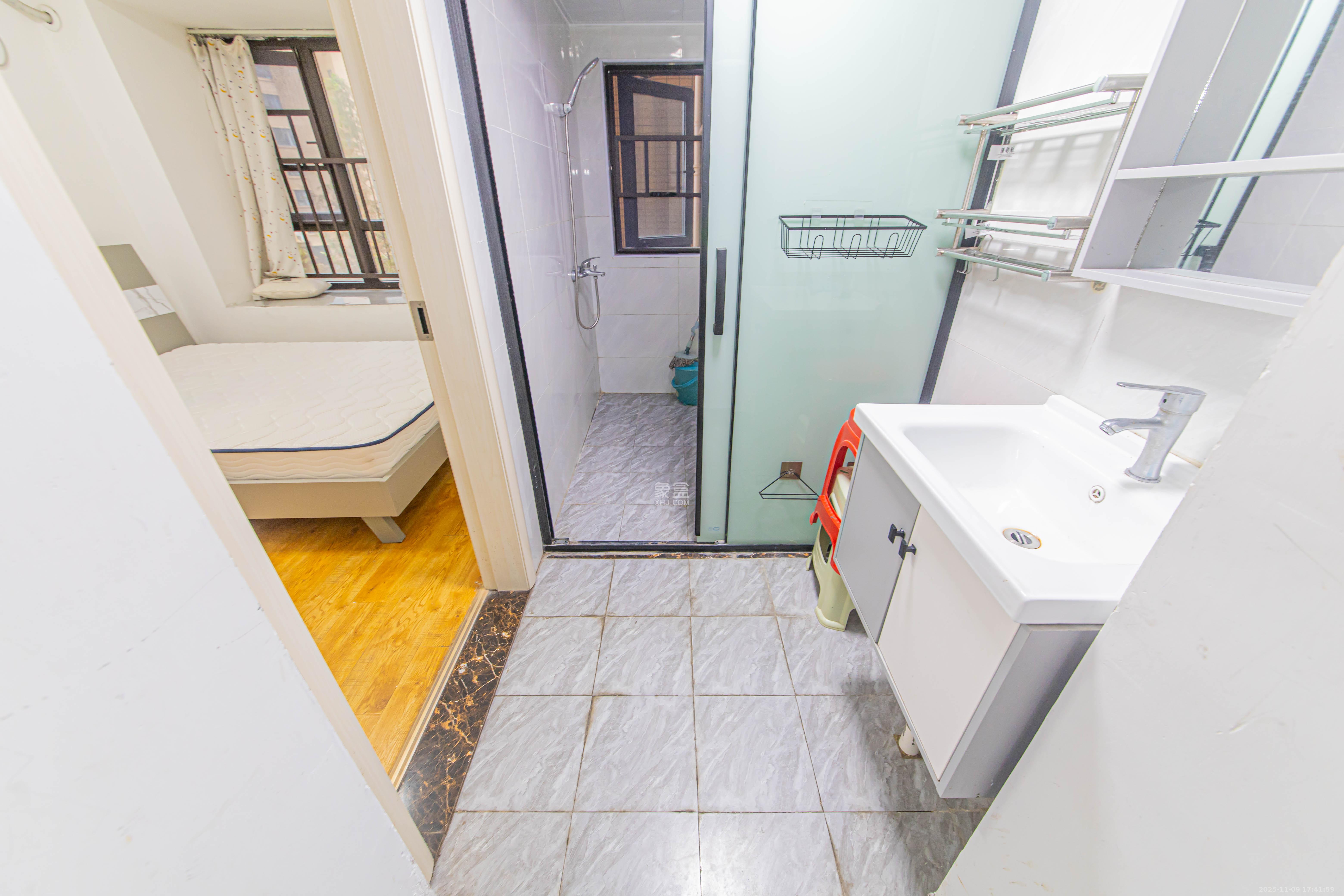 北辰中央公园C区 3室2厅2卫 70.0万 北辰中央公园C区 3室2厅2卫 70.0万卫生间