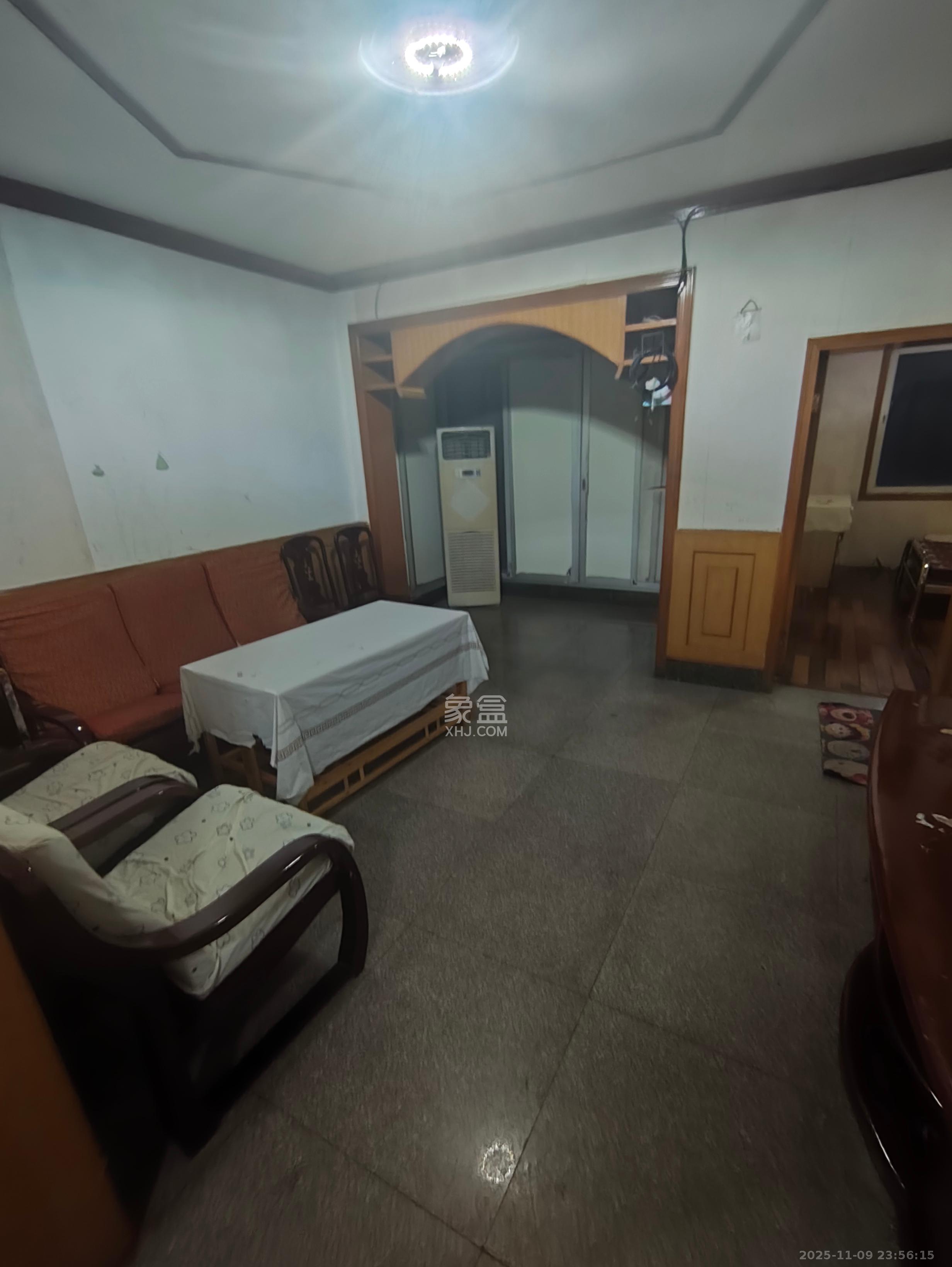 王公塘社区  1室1厅1卫    1500.0元/月