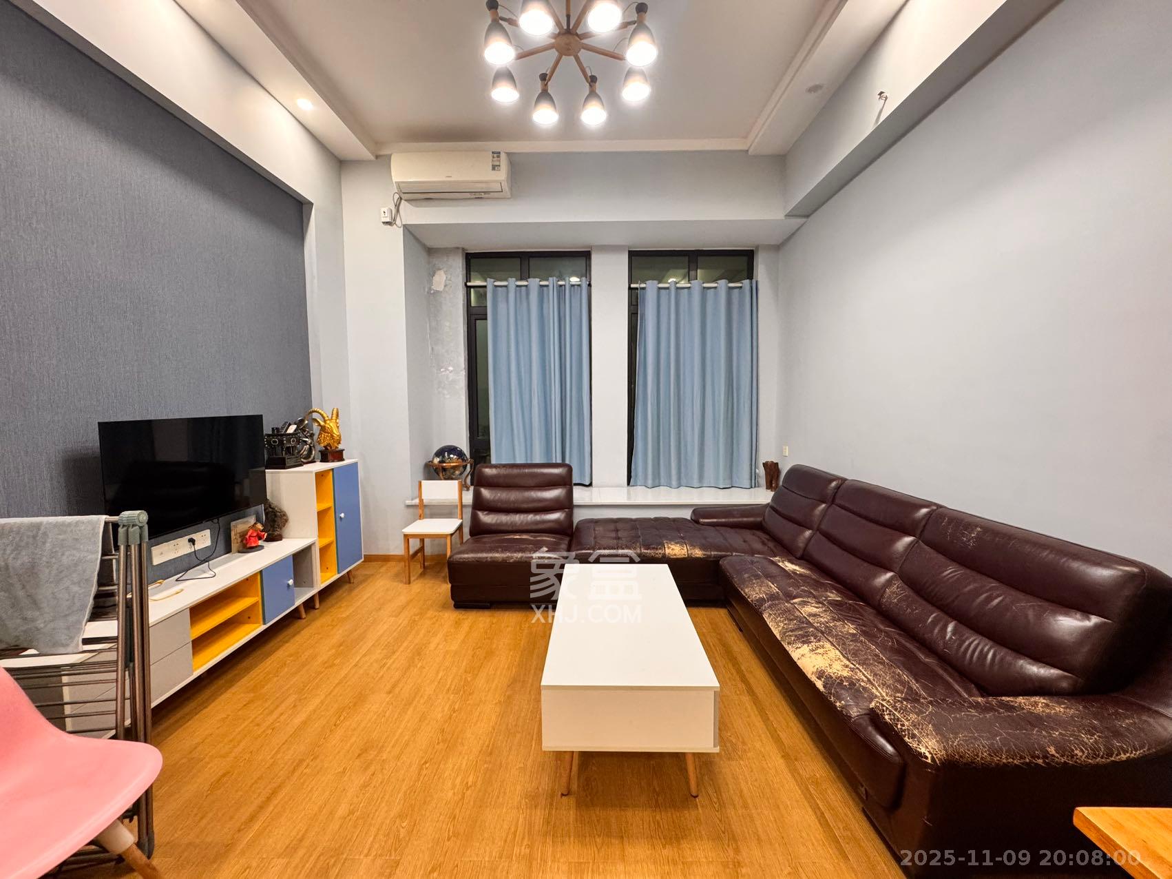 荣悦台 1室1厅1卫 2000.0元/月 荣悦台 1室1厅1卫 2000.0元/月室内图