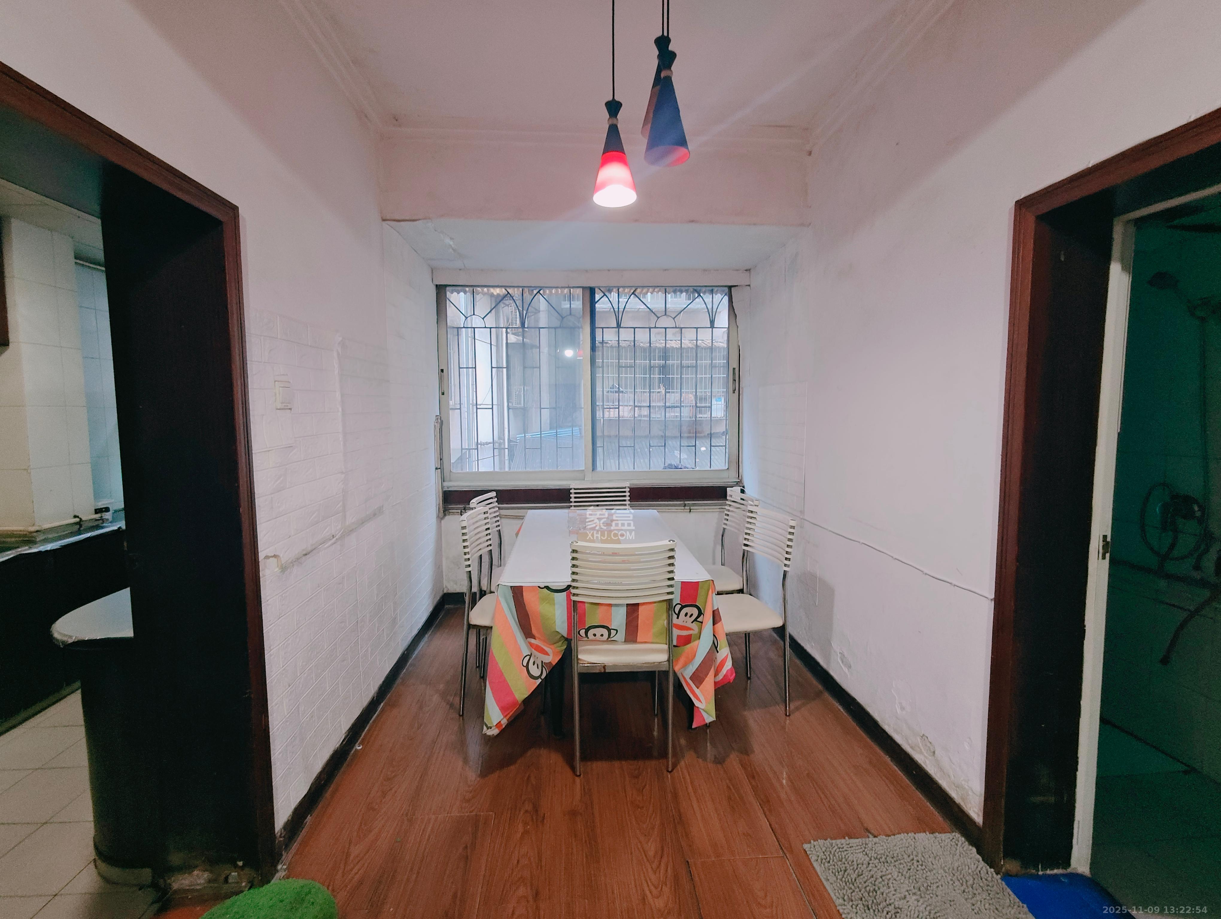 桐荫里社区 2室1厅1卫 1800.0元/月 桐荫里社区 2室1厅1卫 1800.0元/月室内图