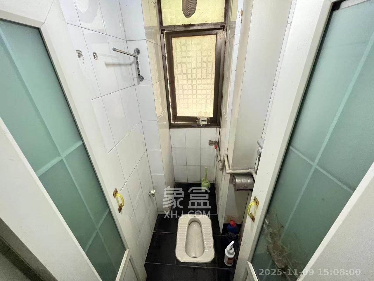 省进出口公司宿舍 2室2厅1卫 1600.0元/月 省进出口公司宿舍 2室2厅1卫 1600.0元/月室内图