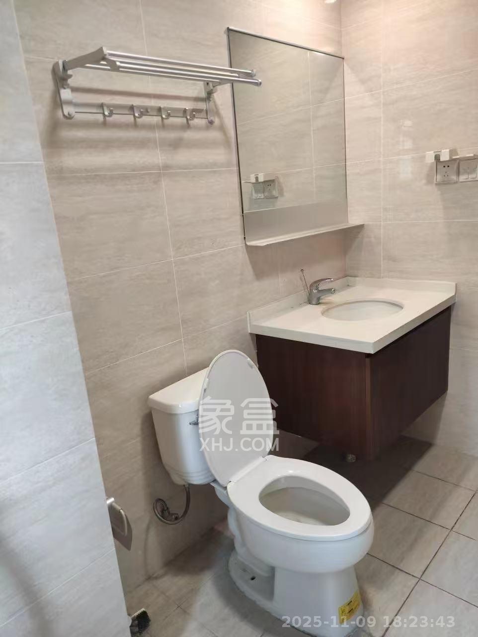 汇金城/嘉华城（二期、三期）  3室1厅1卫    2300.0元/月