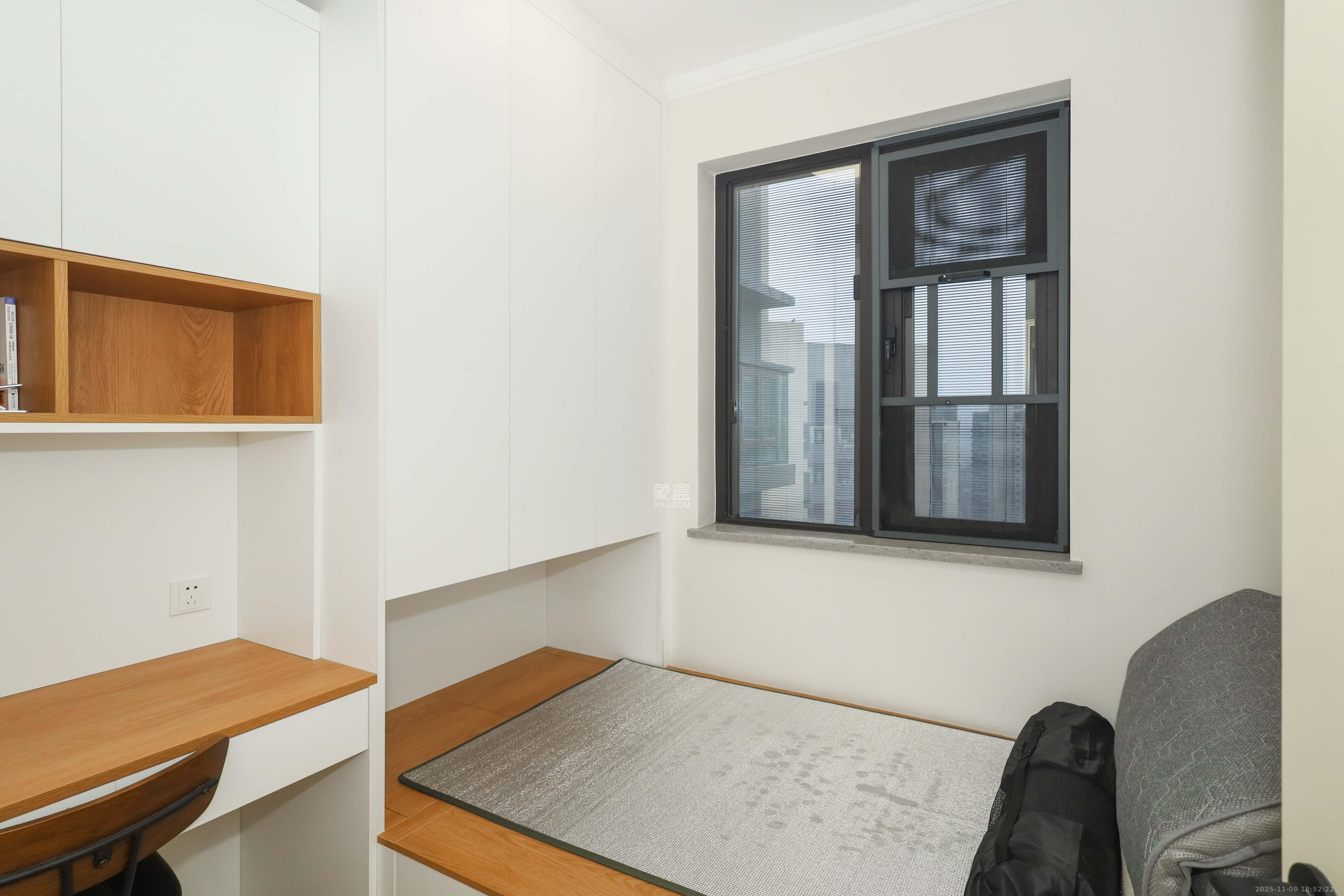 万科金色梦想B区  3室2厅2卫    110.0万卧室