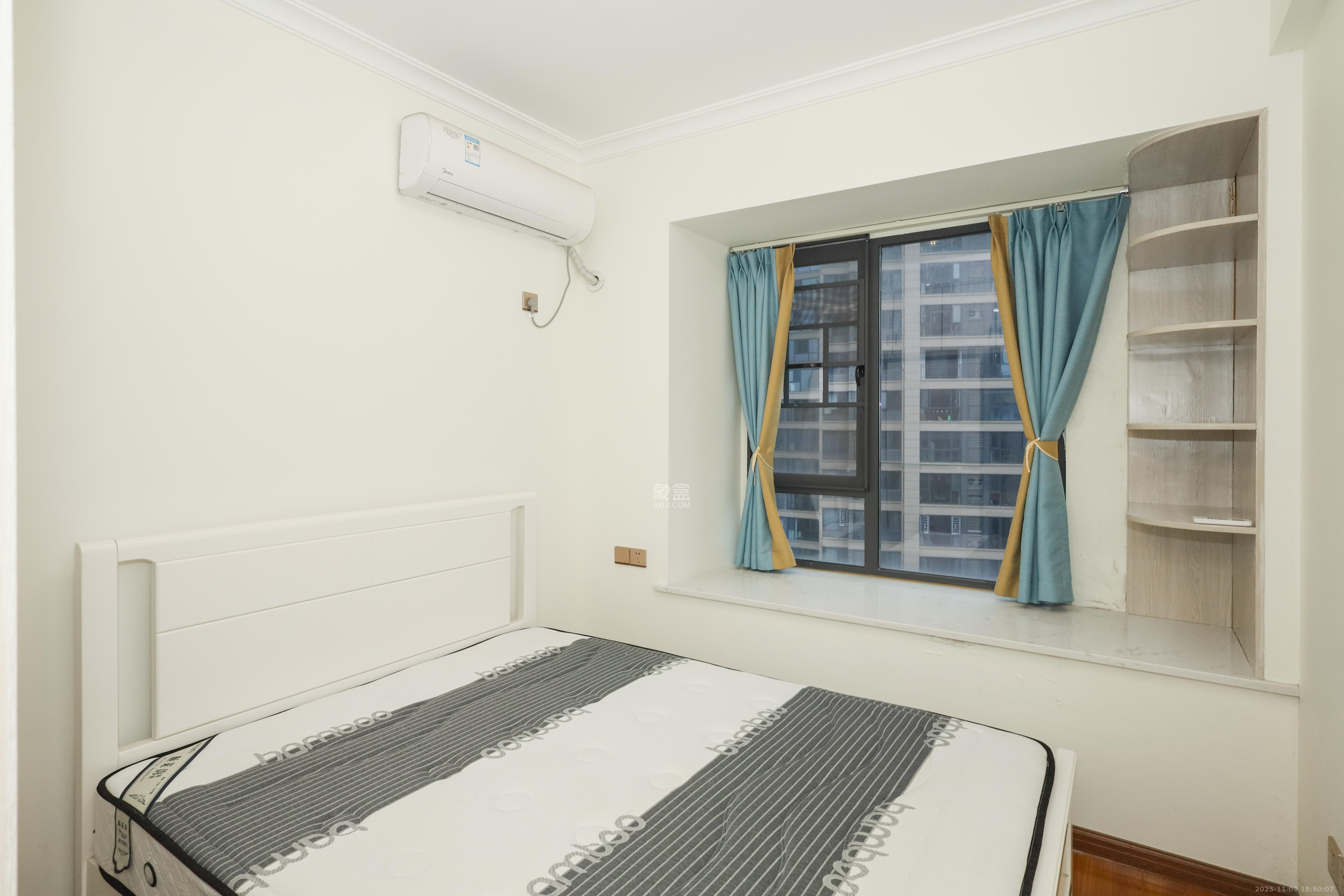 山水梅溪雅郡 4室2厅2卫 145.0万 山水梅溪雅郡 4室2厅2卫 145.0万卧室