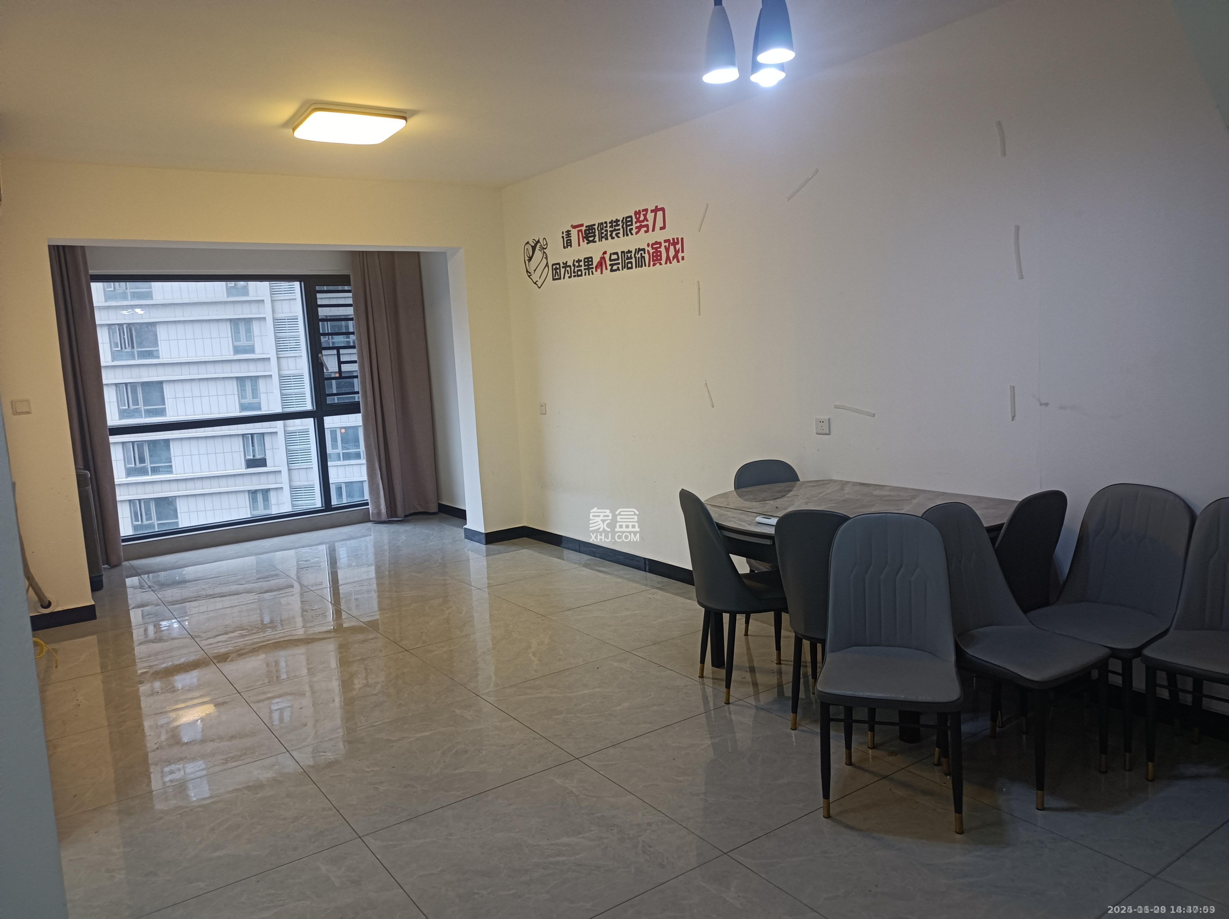 阳光城檀悦 4室2厅2卫 5000.0元/月 阳光城檀悦 4室2厅2卫 5000.0元/月室内图