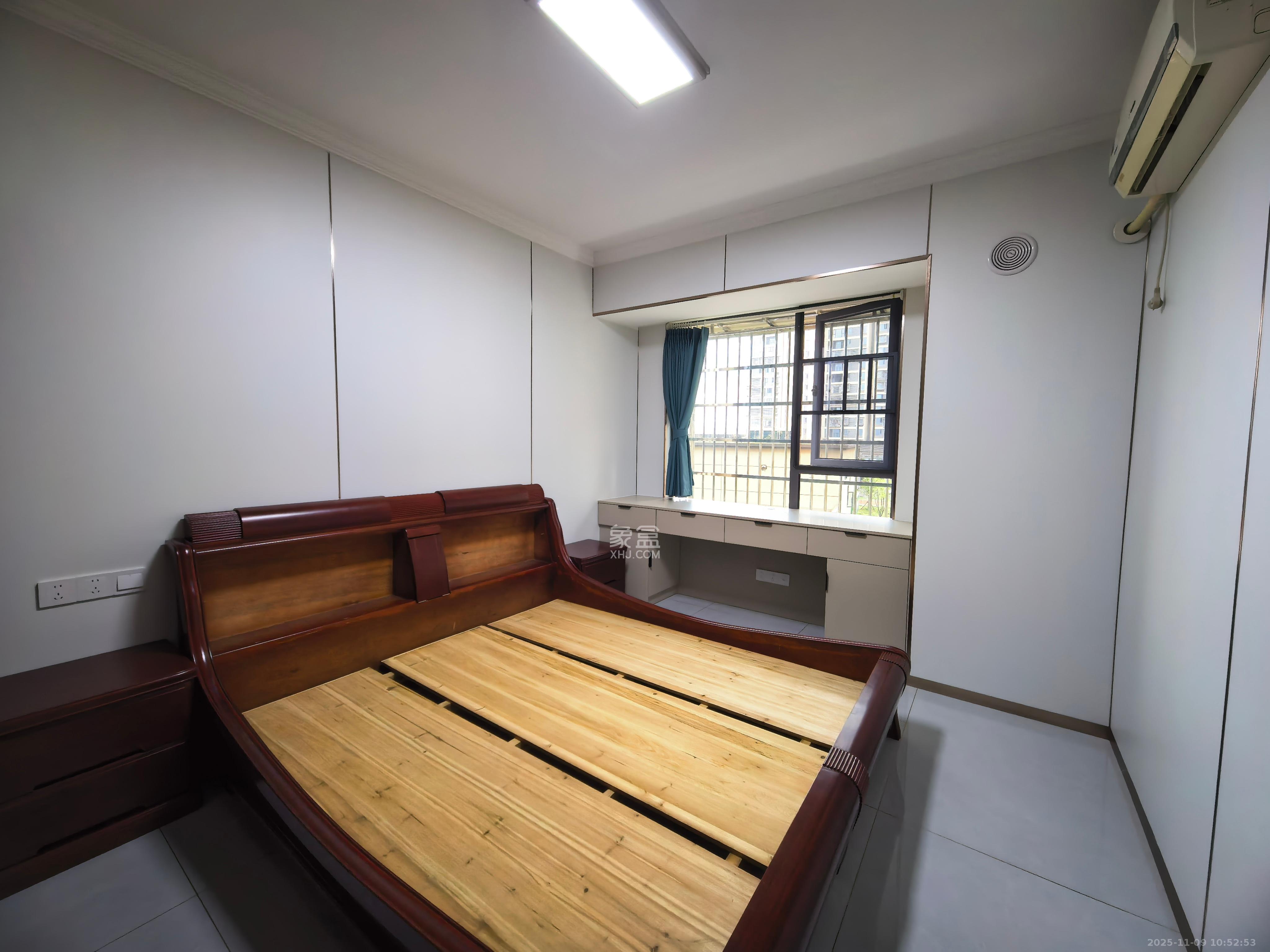 桥头家园三期  2室2厅1卫    1800.0元/月室内图