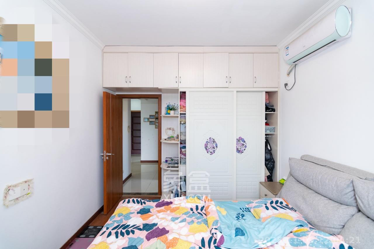 澳海澜庭  2室2厅1卫    1600.0元/月室内图