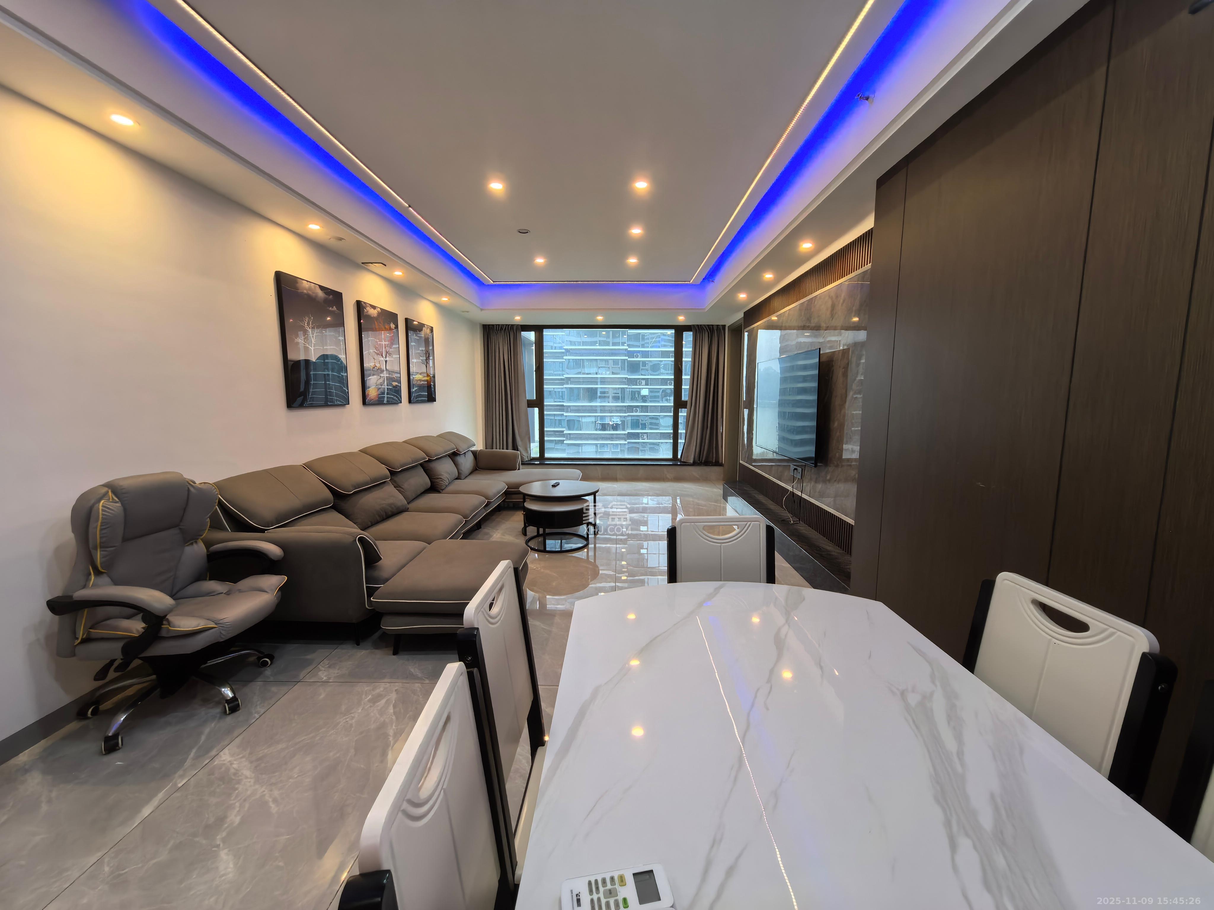 远洋外滩壹号  4室2厅2卫    4900.0元/月室内图