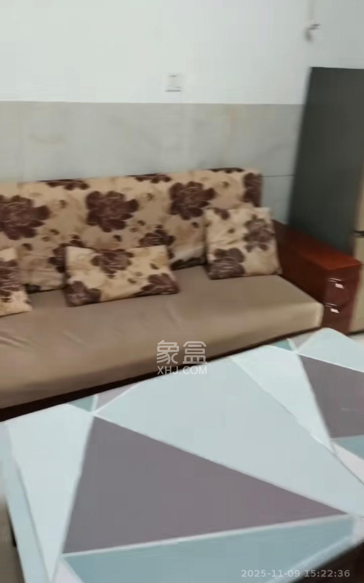 和康园小区 1室1厅1卫 1200.0元/月 和康园小区 1室1厅1卫 1200.0元/月室内图