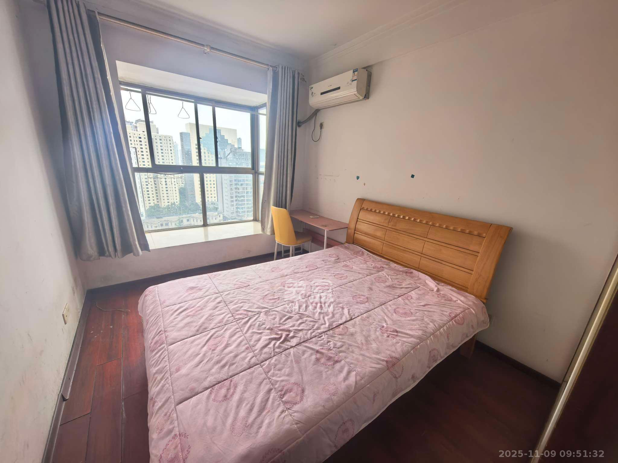 芙蓉同发  2室1厅1卫    2600.0元/月