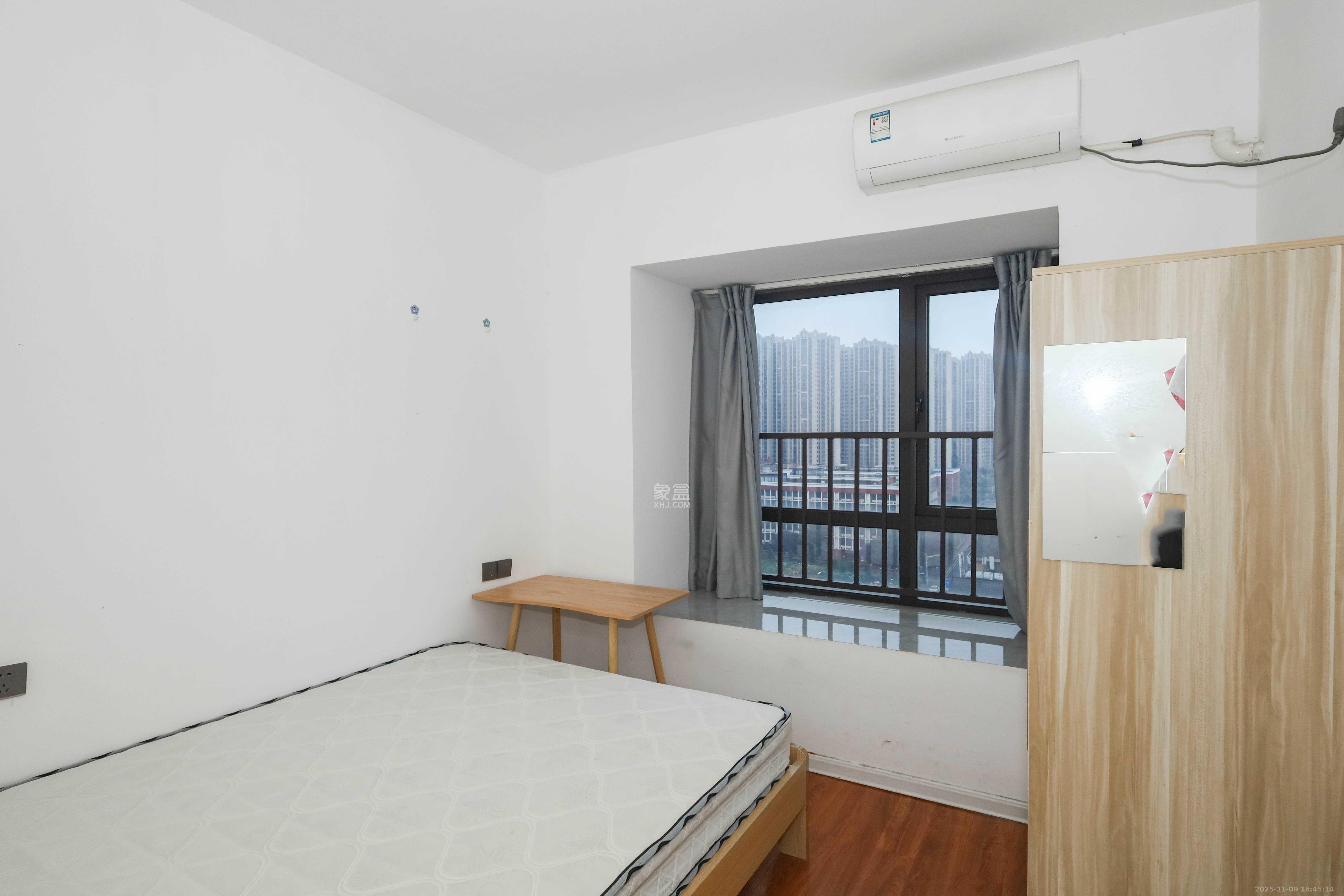 梅溪盛荟  3室2厅2卫    109.8万卧室