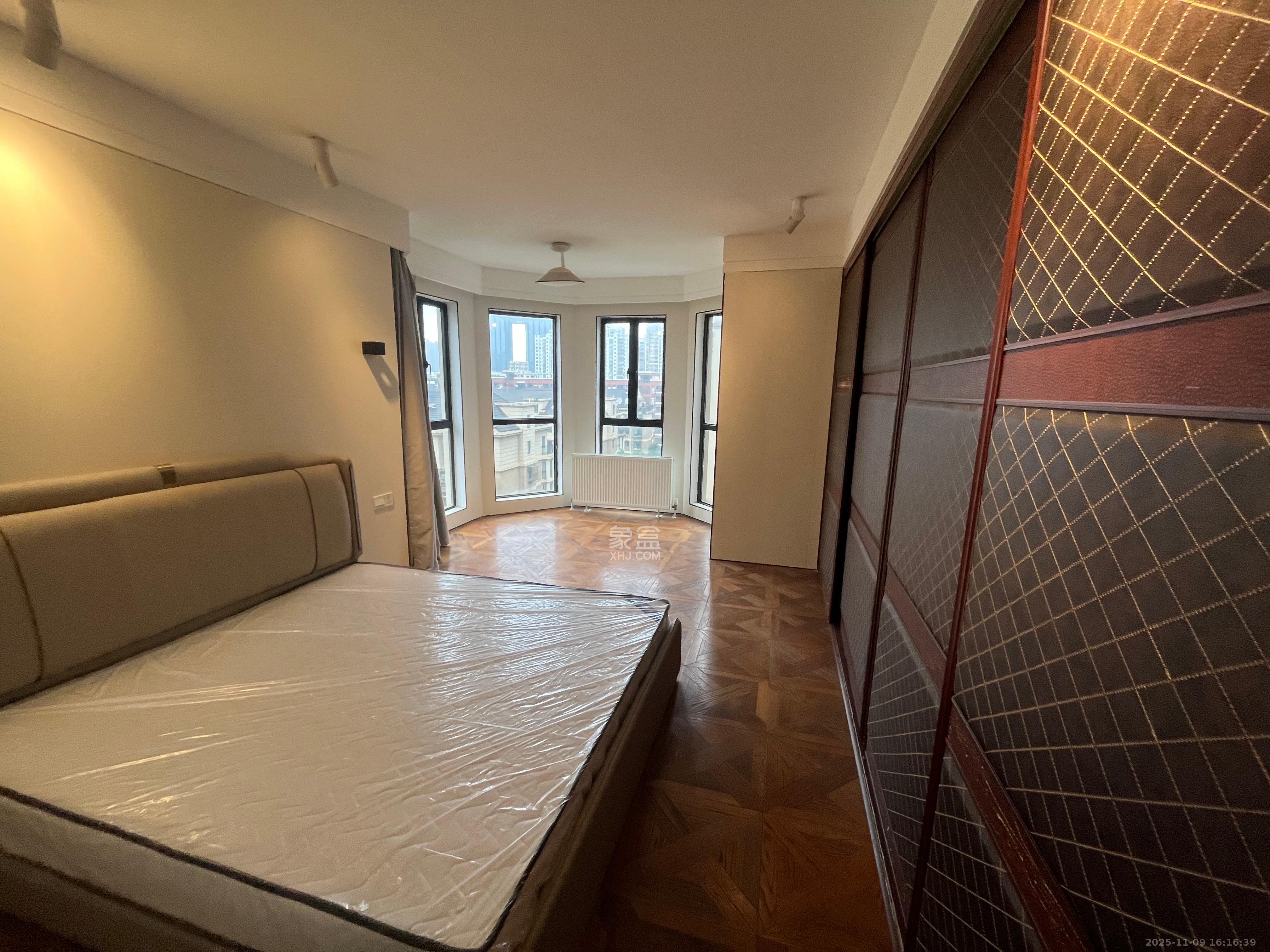 三江花中城 3室1厅2卫 3600.0元/月 三江花中城 3室1厅2卫 3600.0元/月室内图