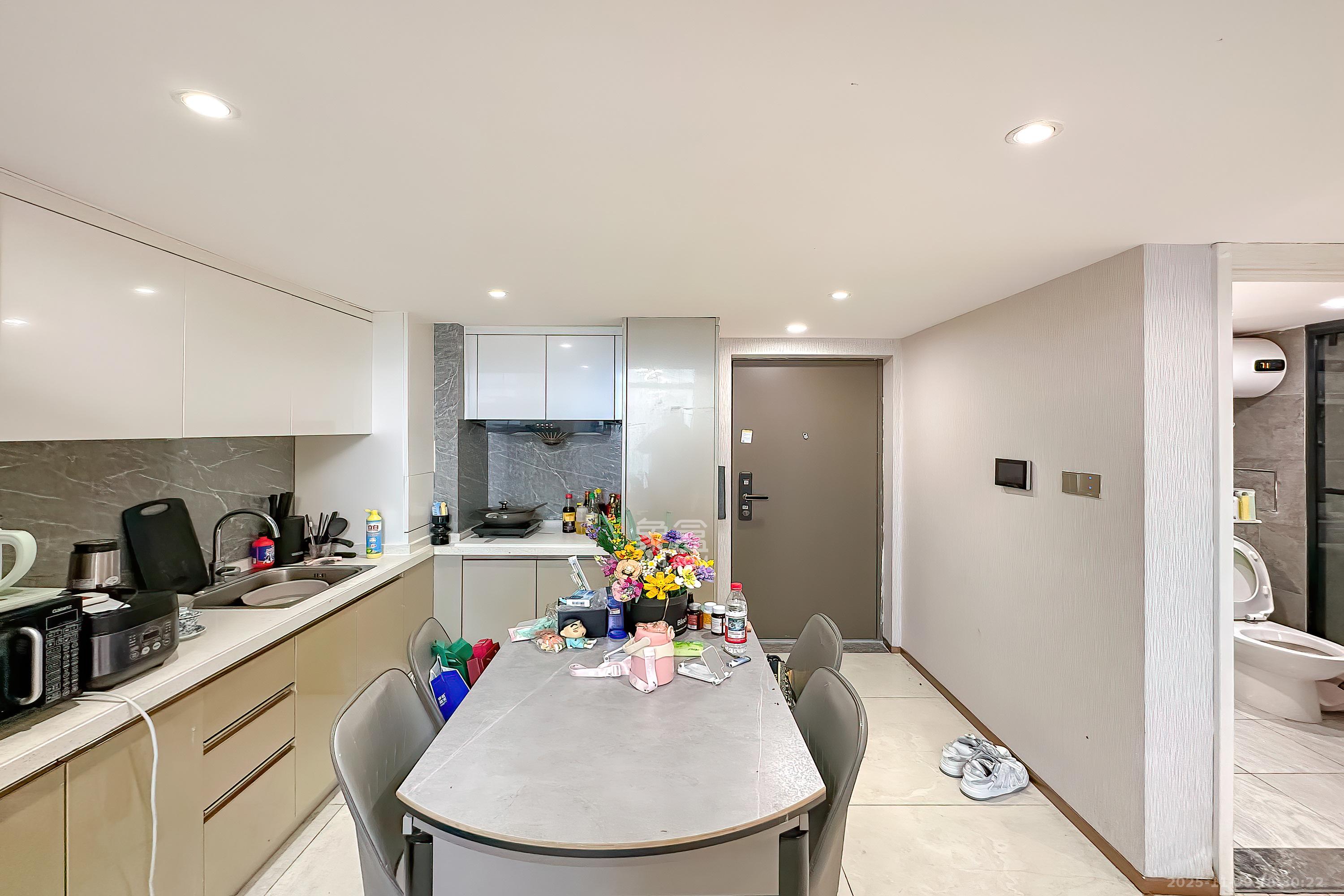 华远华时代 3室2厅2卫 88.8万 华远华时代 3室2厅2卫 88.8万其他