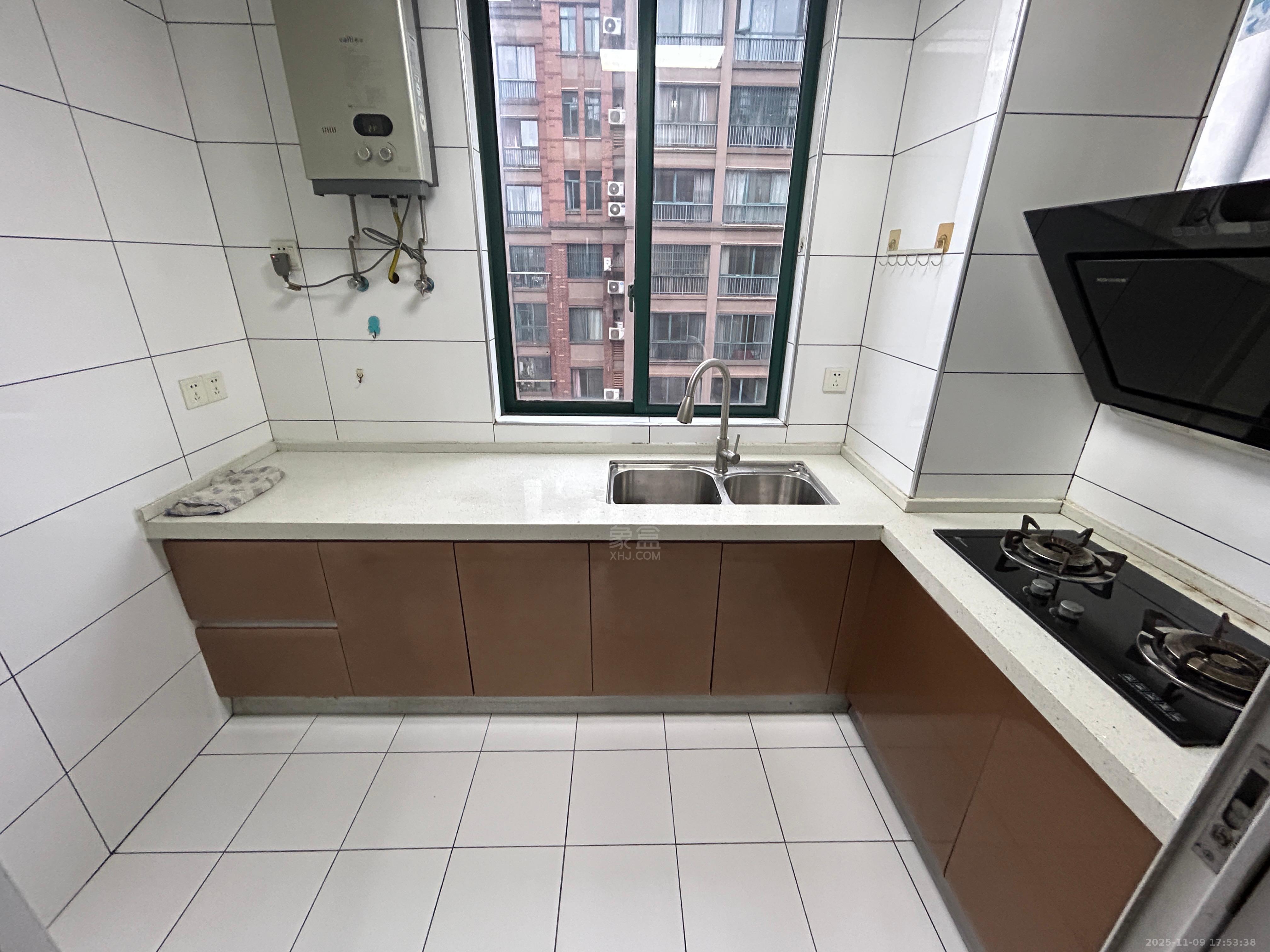 尚格名城花好悦园4期 3室2厅1卫 1600.0元/月 尚格名城花好悦园4期 3室2厅1卫 1600.0元/月室内图