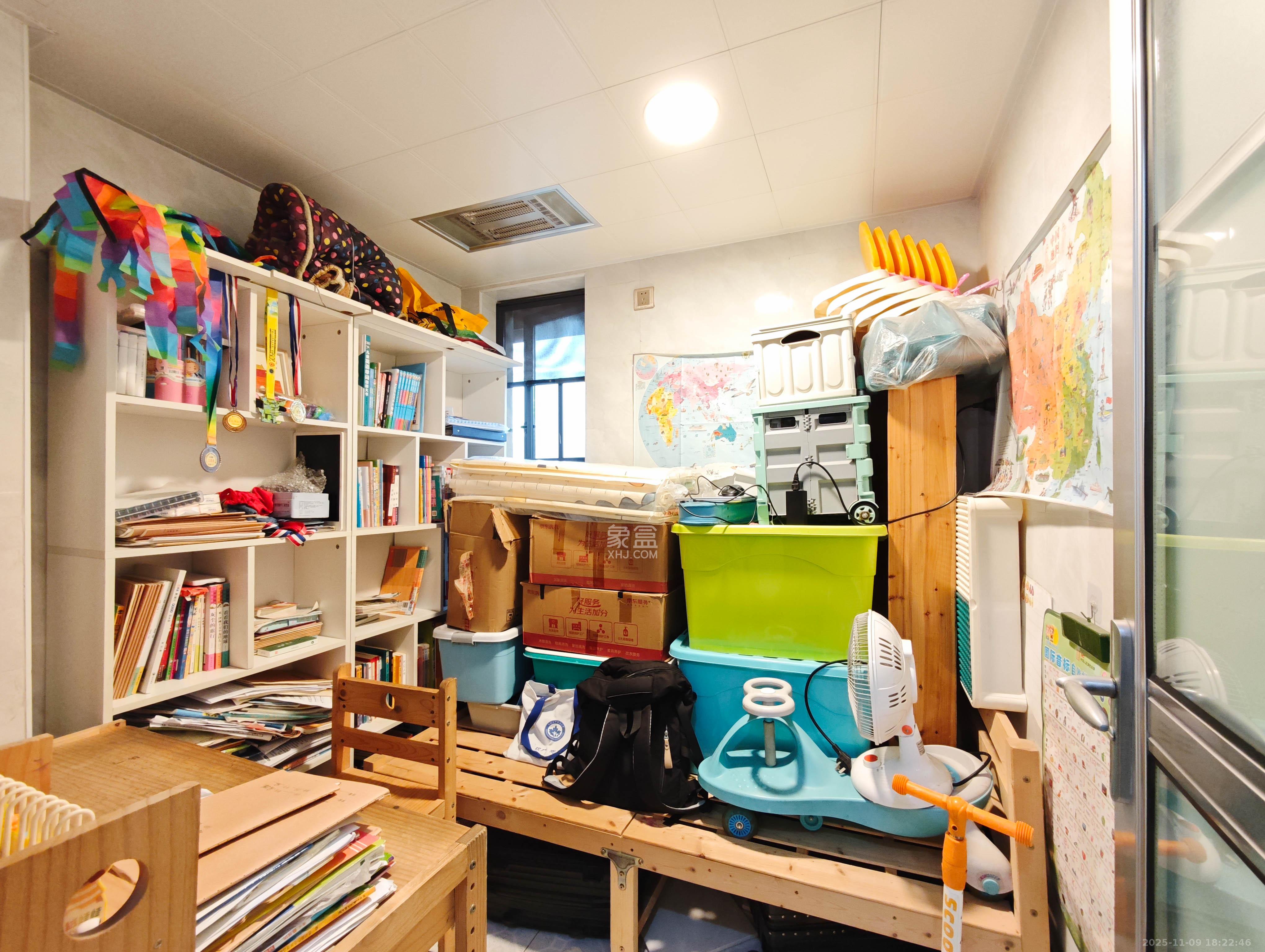 保利城(中航城国际社区、郡原美村) 3室2厅2卫 70.0万 保利城(中航城国际社区、郡原美村) 3室2厅2卫 70.0万卫生间