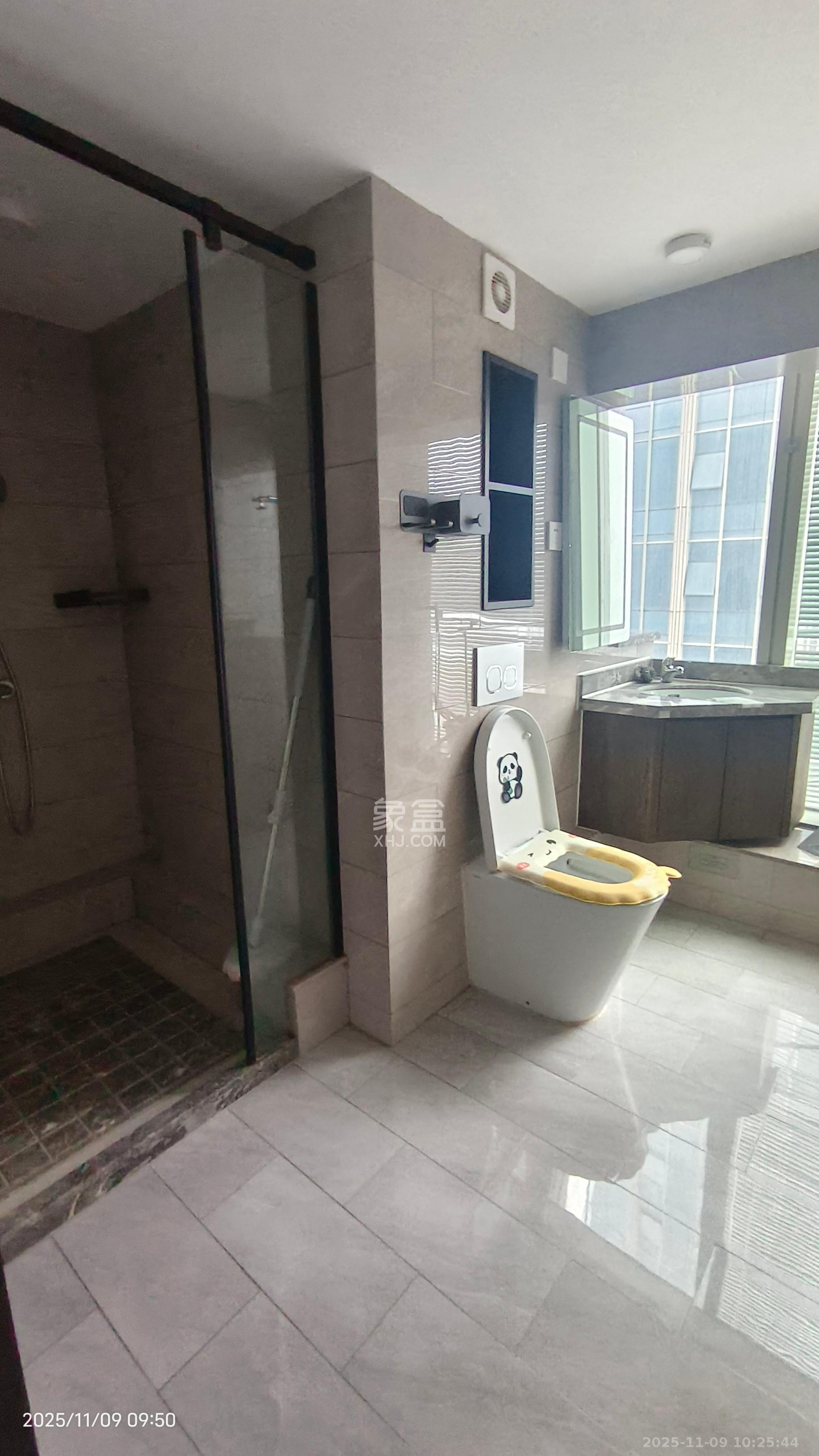 敬天广场  2室1厅2卫    4500.0元/月室内图