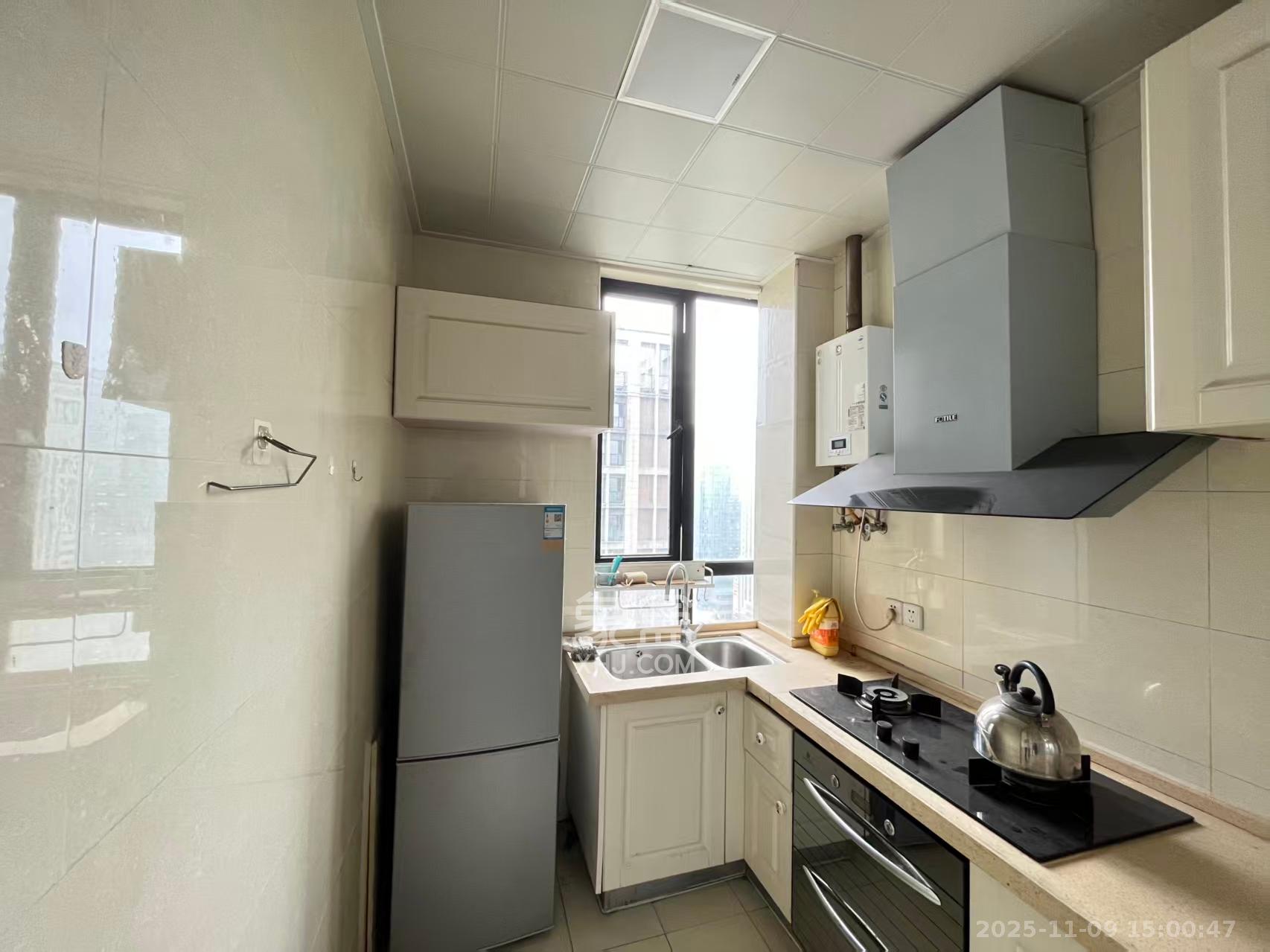 郡原广场 2室2厅1卫 2300.0元/月 郡原广场 2室2厅1卫 2300.0元/月室内图