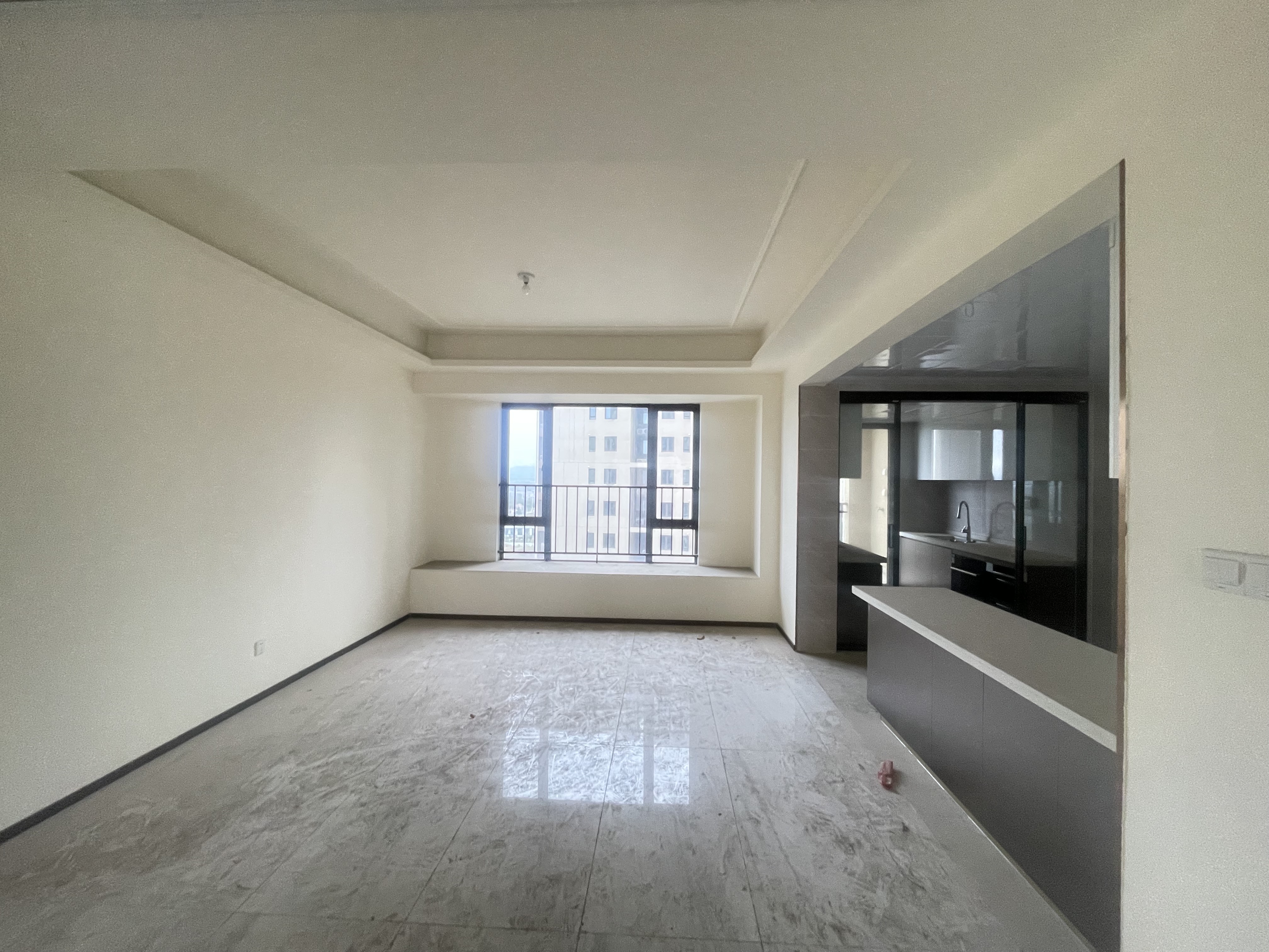 华耀碧桂园十里江湾誉峯  5室2厅3卫    5000.0元/月室内图