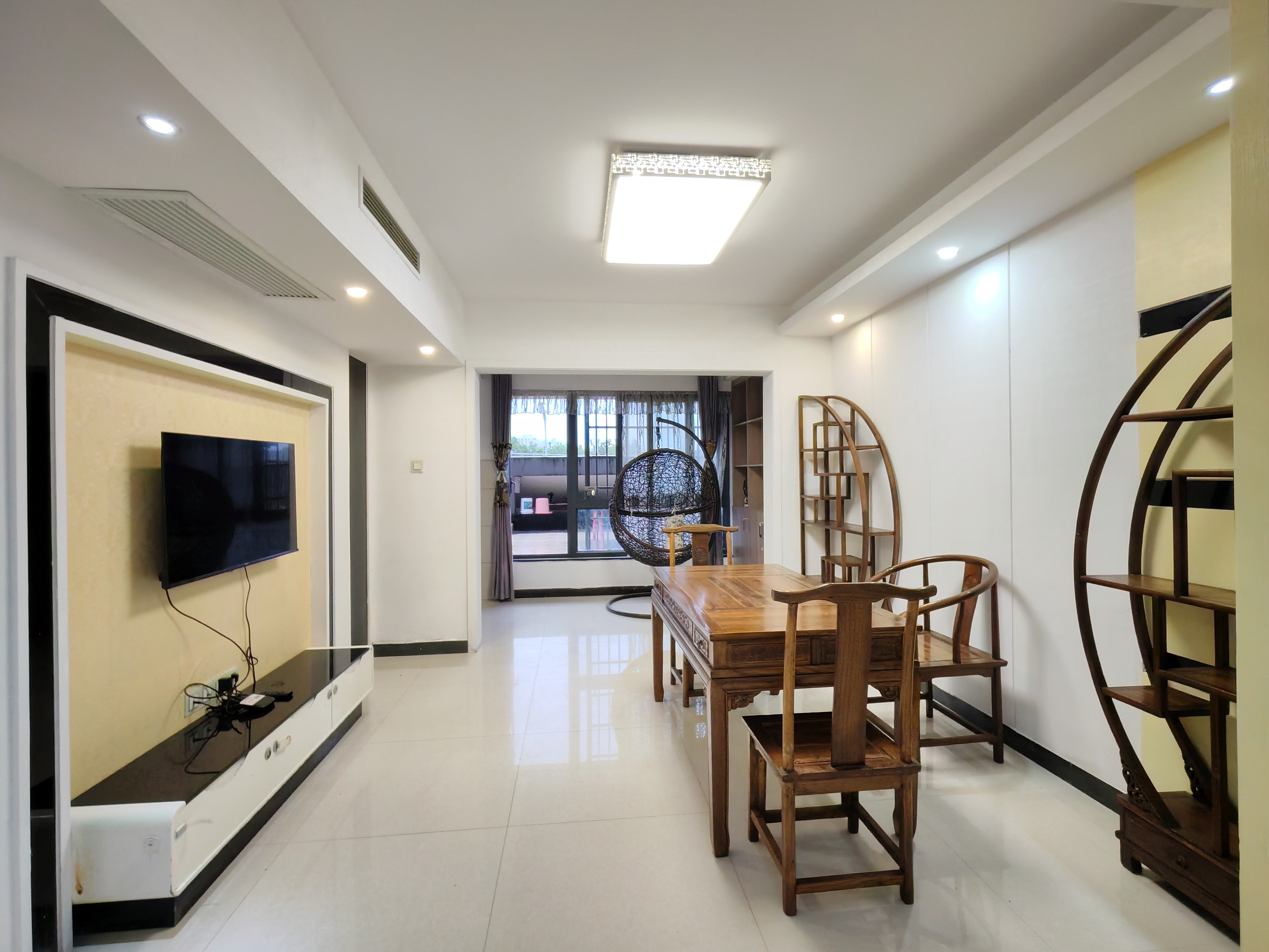 公园世家  2室2厅1卫    1500.0元/月