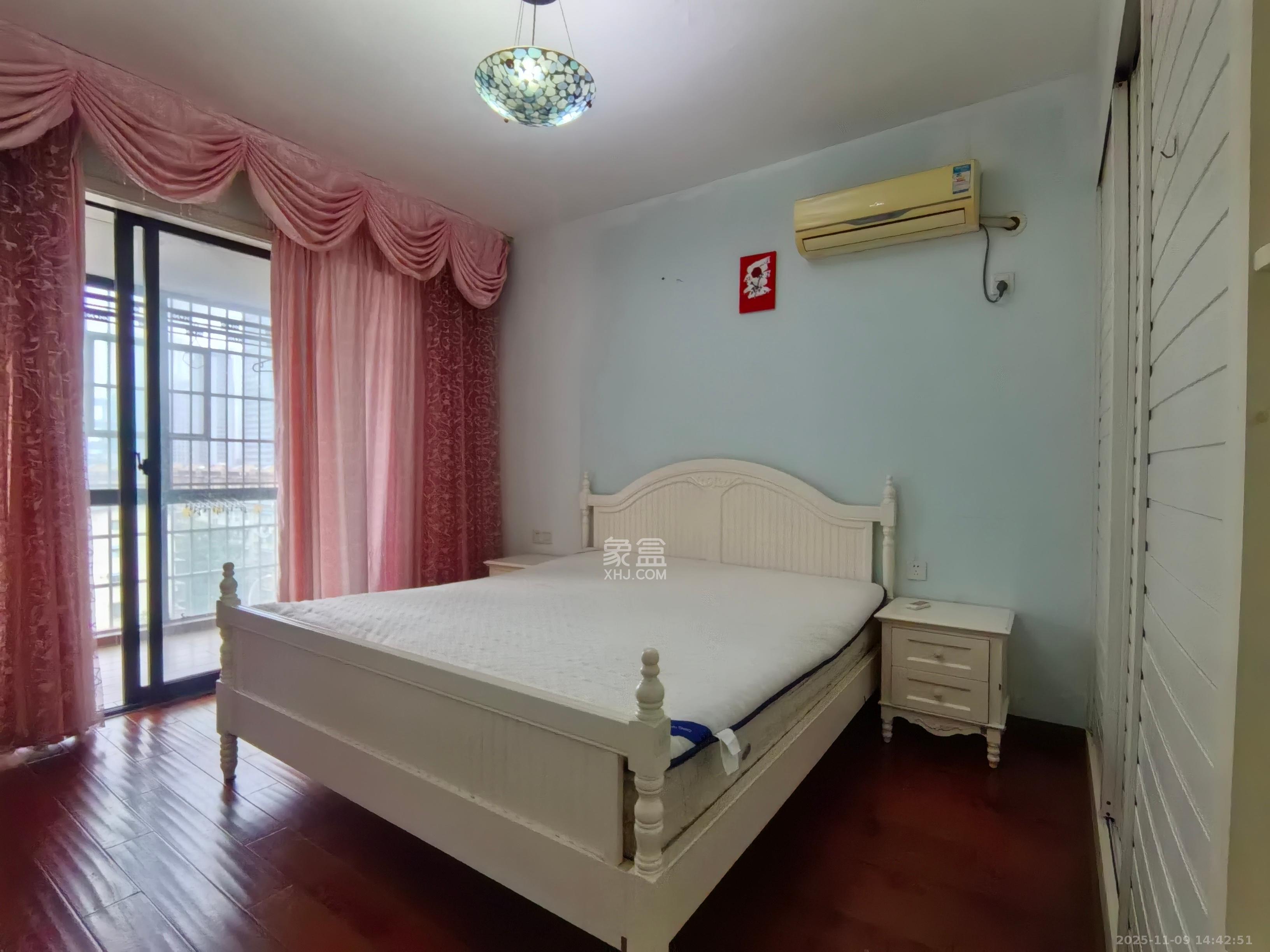 福圣园  3室2厅2卫    2800.0元/月室内图