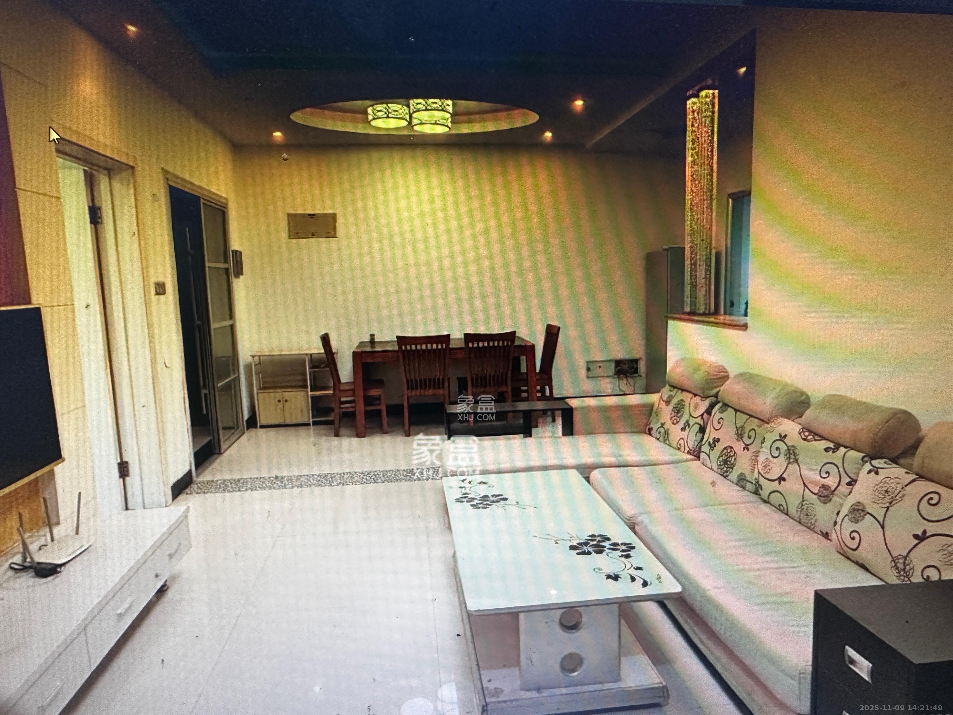 湘江世纪城悦江苑  2室2厅1卫    2000.0元/月