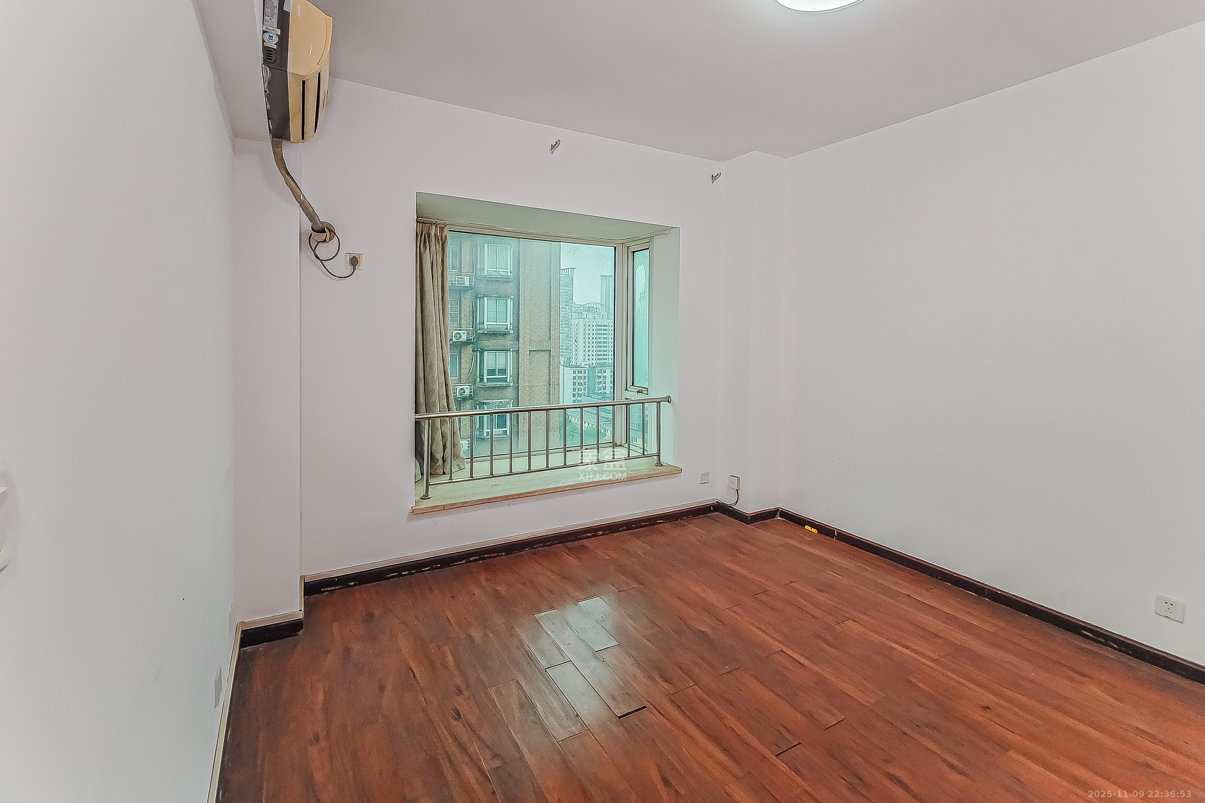 佳天国际新城 3室2厅2卫 95.0万 佳天国际新城 3室2厅2卫 95.0万卧室