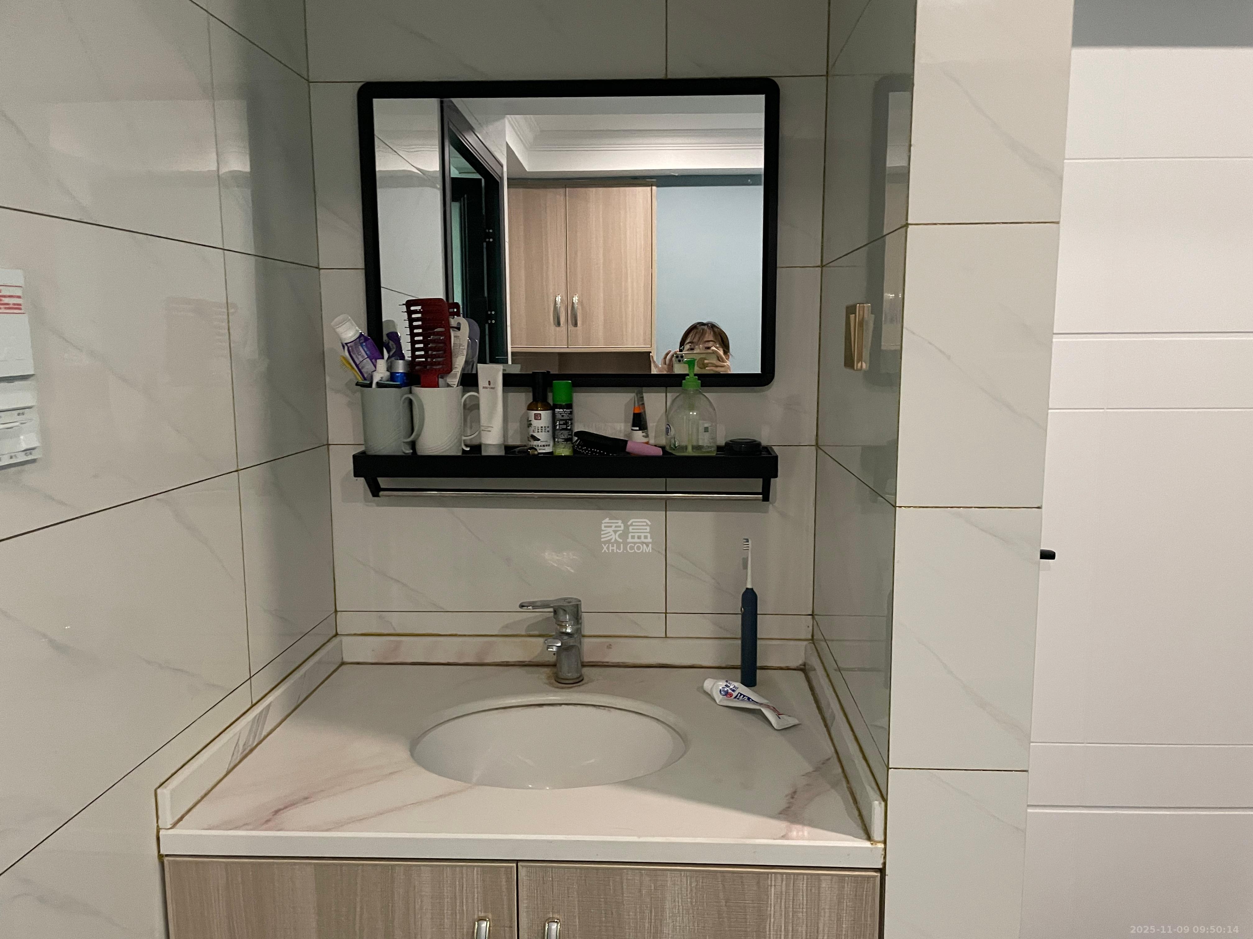 半山壹号  3室2厅2卫    3400.0元/月室内图