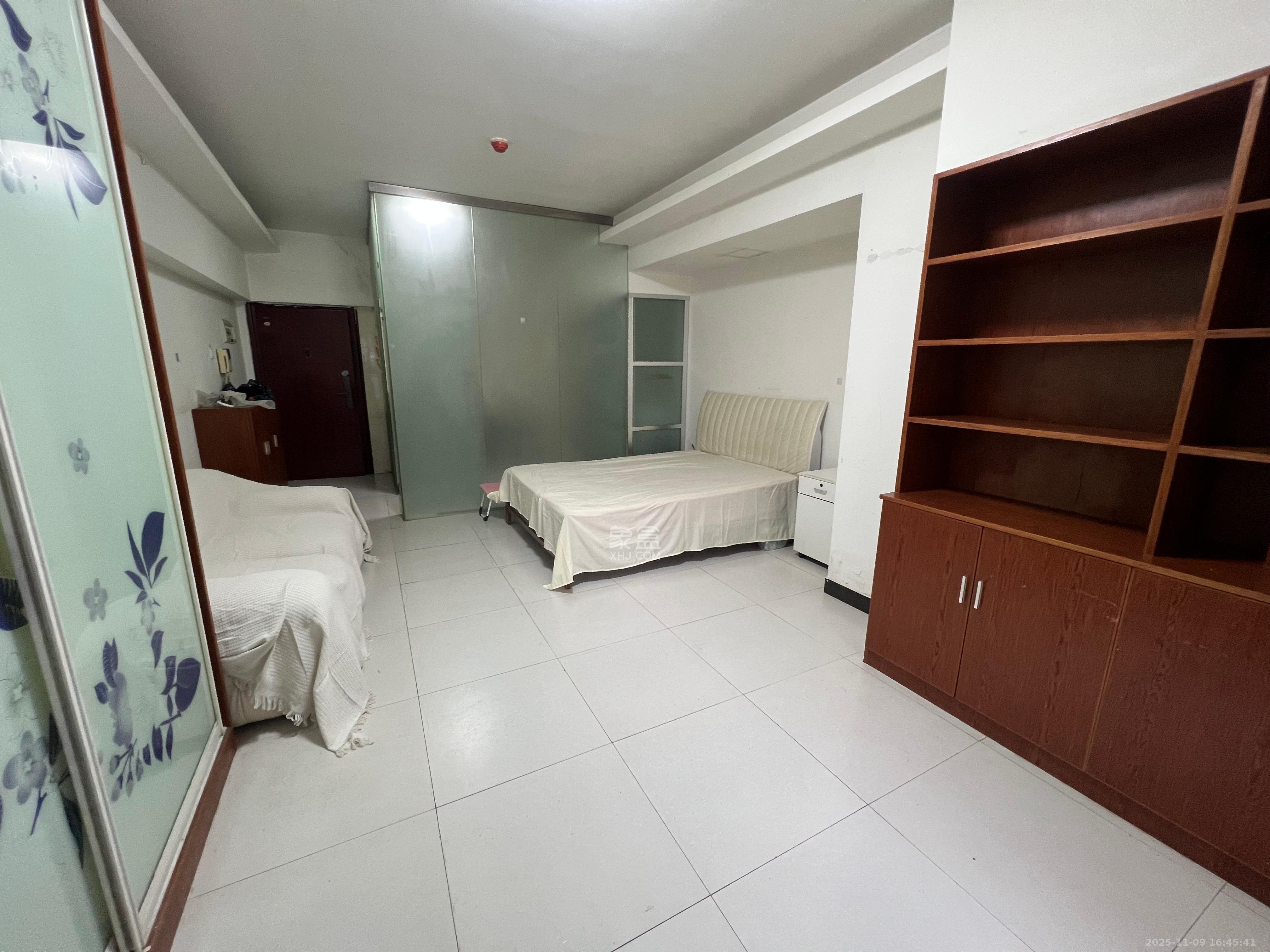 新长海广场  1室1厅1卫    1000.0元/月室内图