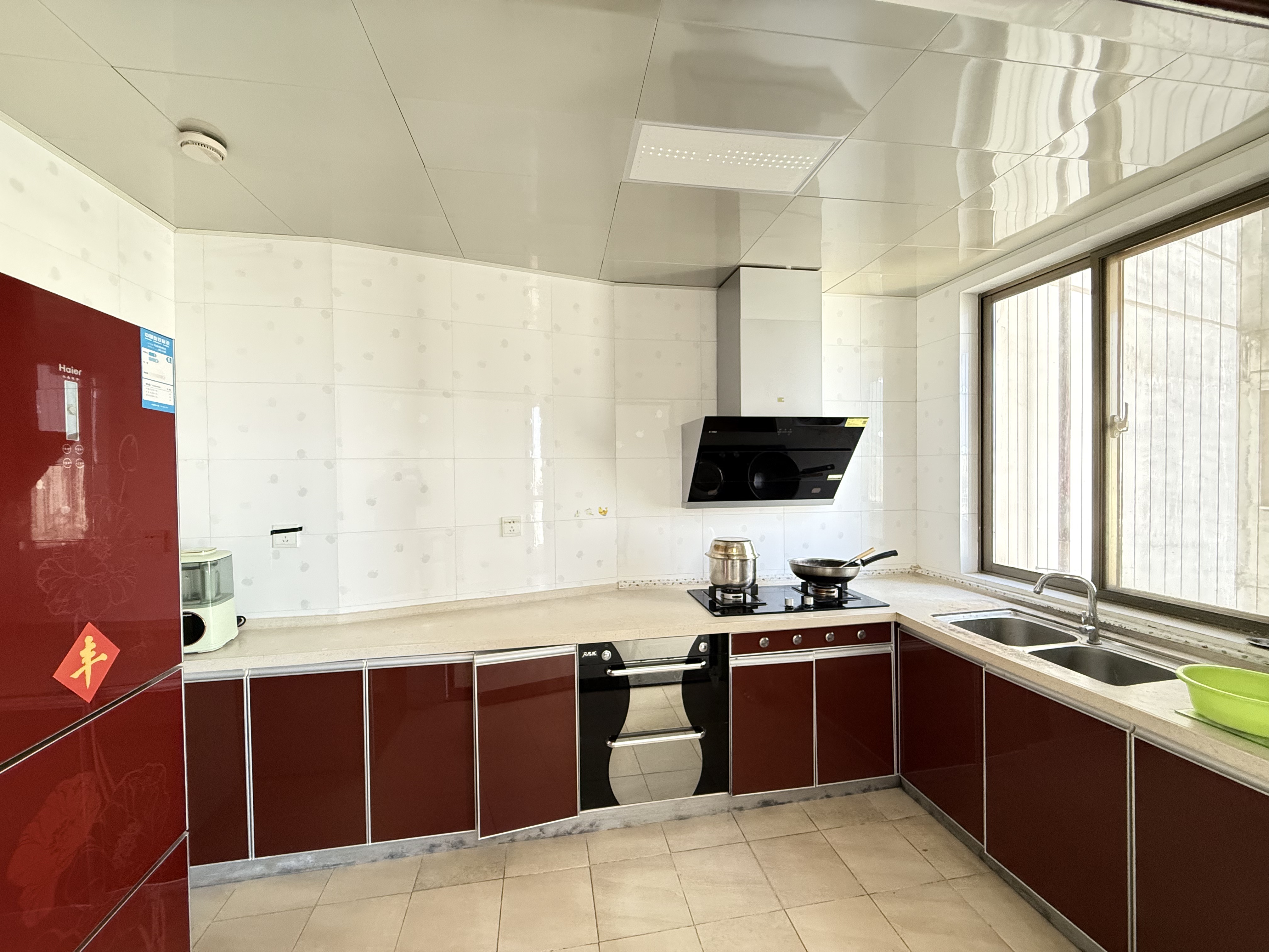 现代花园三期  3室2厅2卫    170.0万室内图