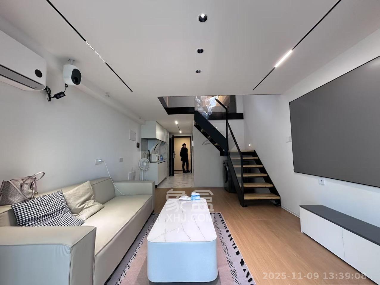 华润置地中心  2室1厅1卫    4000.0元/月室内图