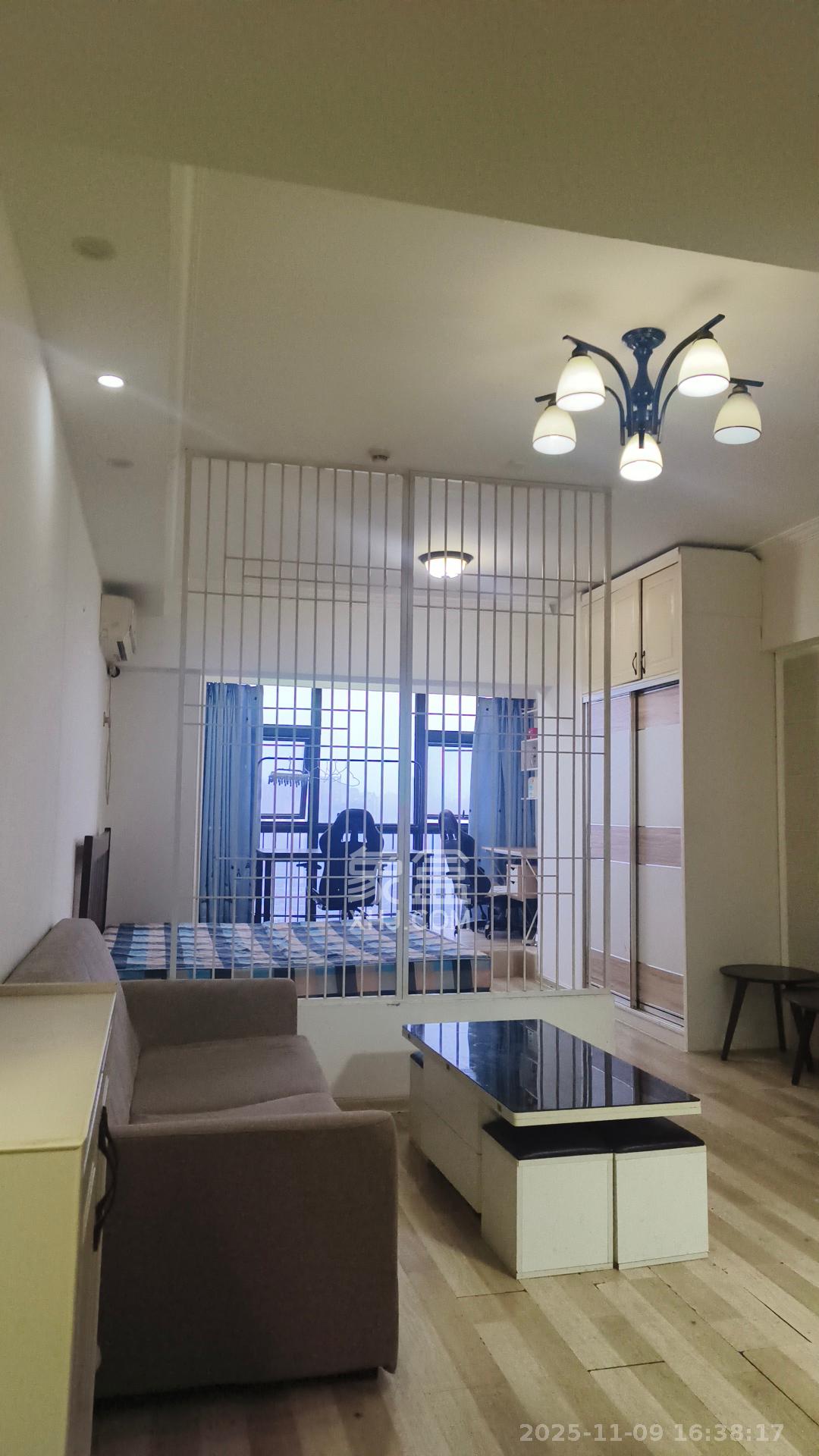 恒大金都（华瑞金都）  1室1厅1卫    1800.0元/月