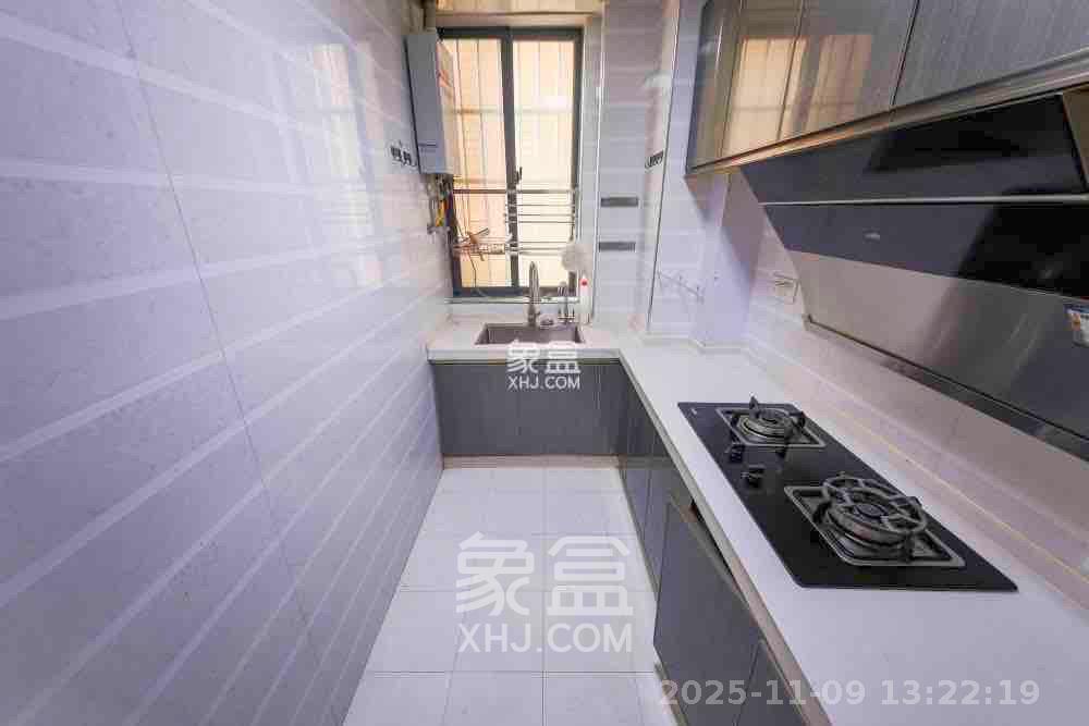 鑫远湘府华城 2室2厅2卫 2500.0元/月 鑫远湘府华城 2室2厅2卫 2500.0元/月室内图