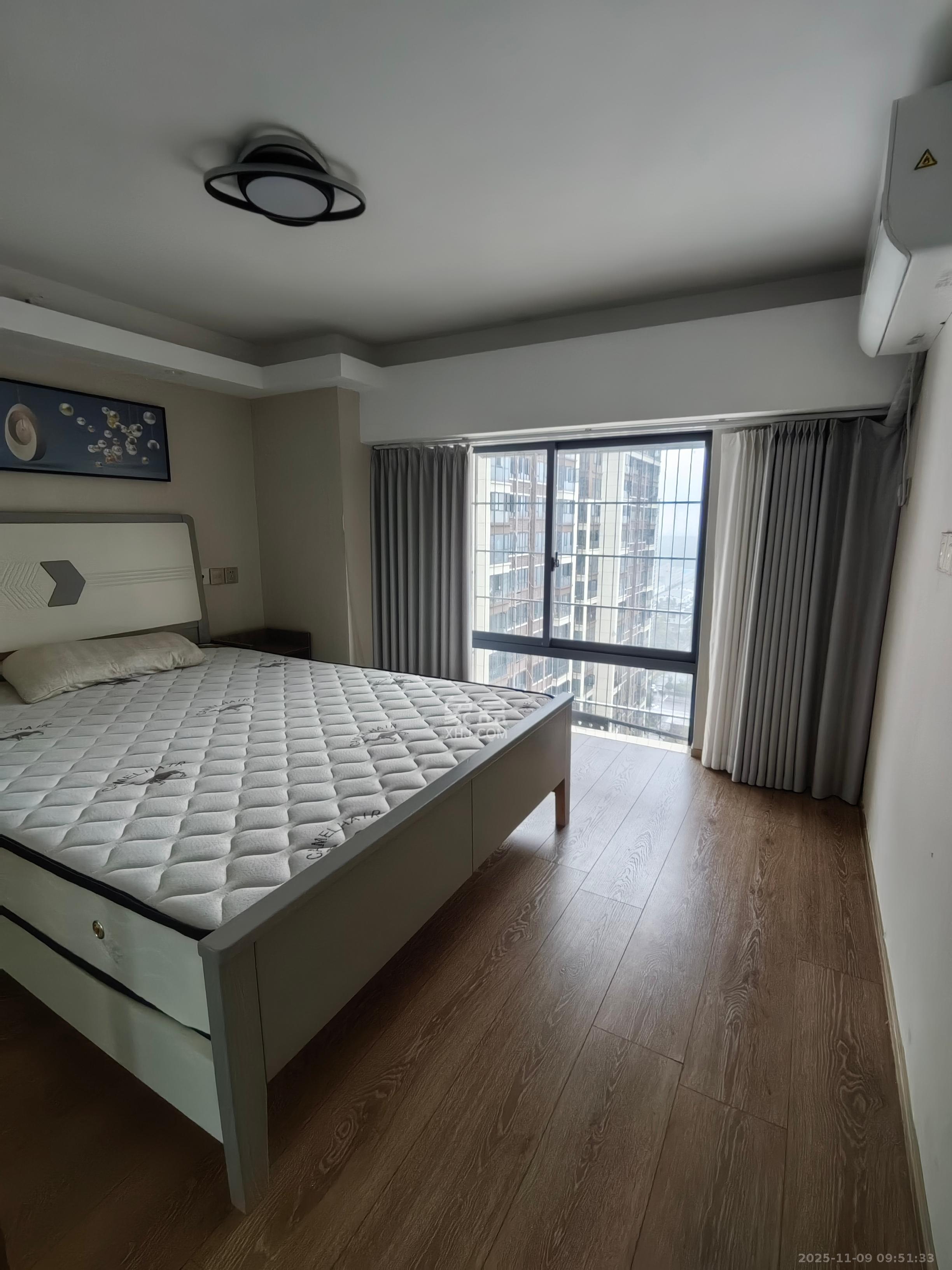 华远海蓝郡  3室2厅1卫    1600.0元/月室内图