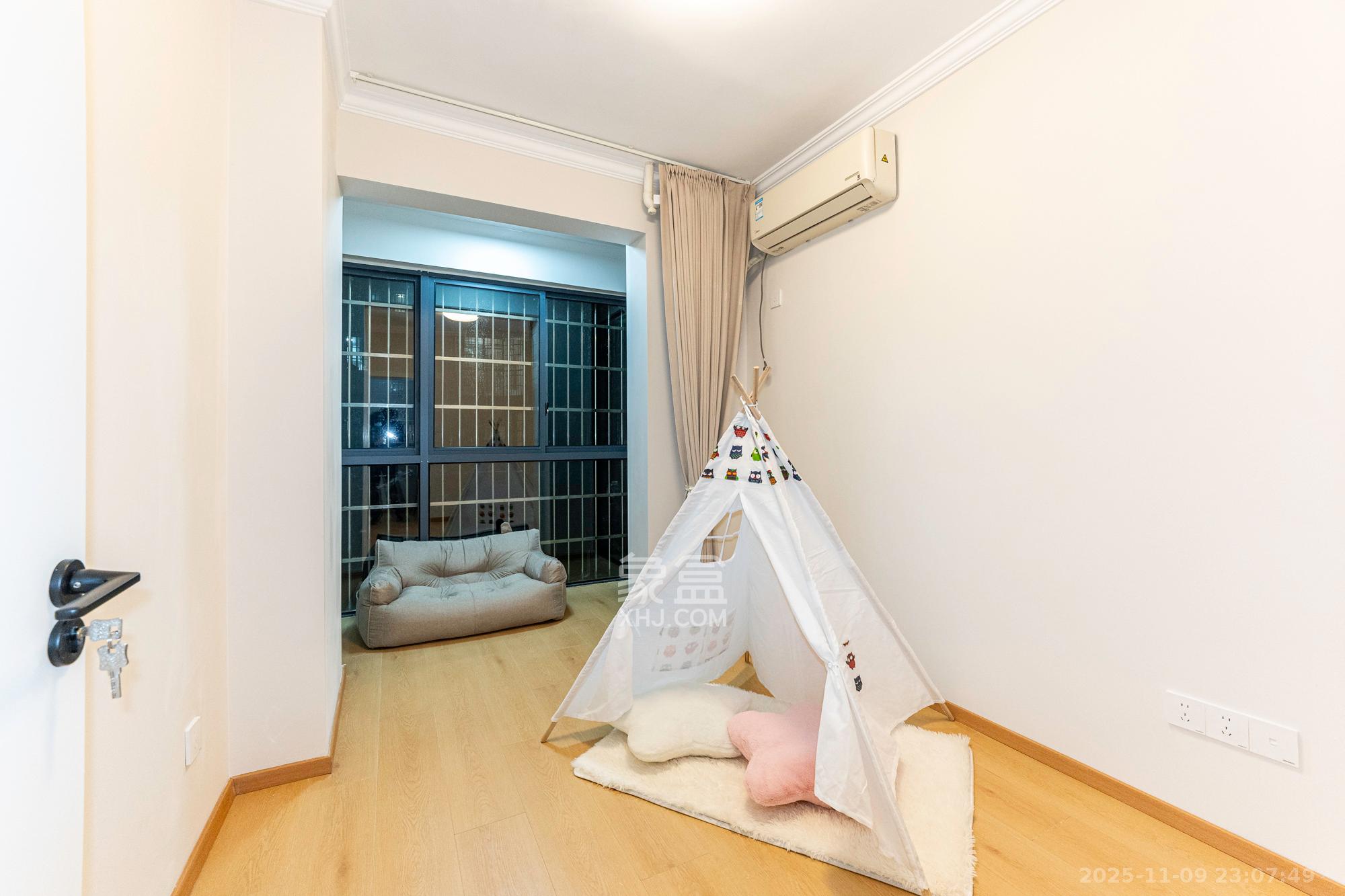 高林仕家 3室2厅1卫 59.8万 高林仕家 3室2厅1卫 59.8万卧室