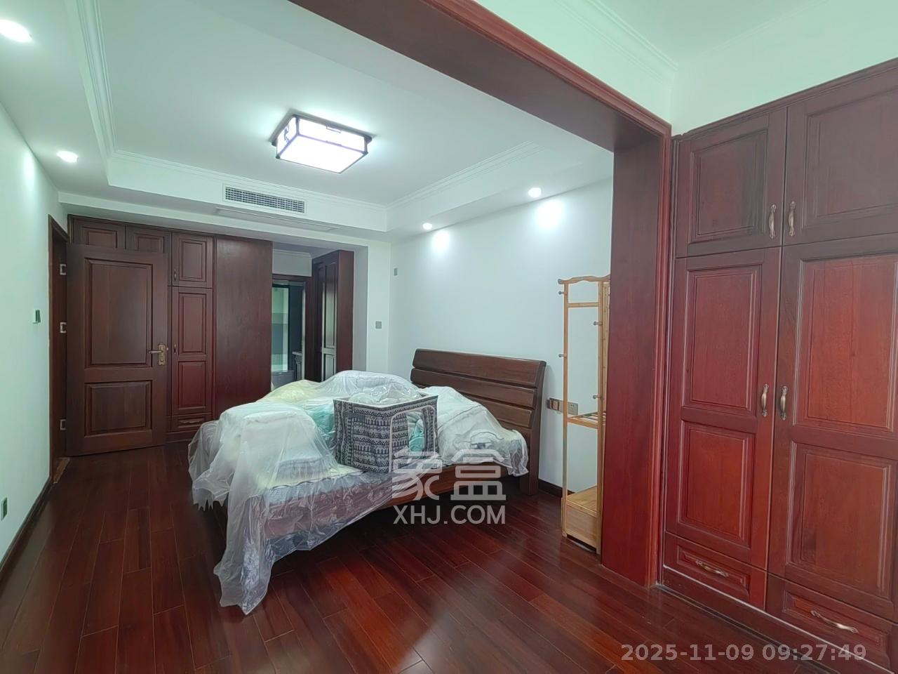 星湖湾二期洋房 4室2厅2卫 4200.0元/月 星湖湾二期洋房 4室2厅2卫 4200.0元/月室内图