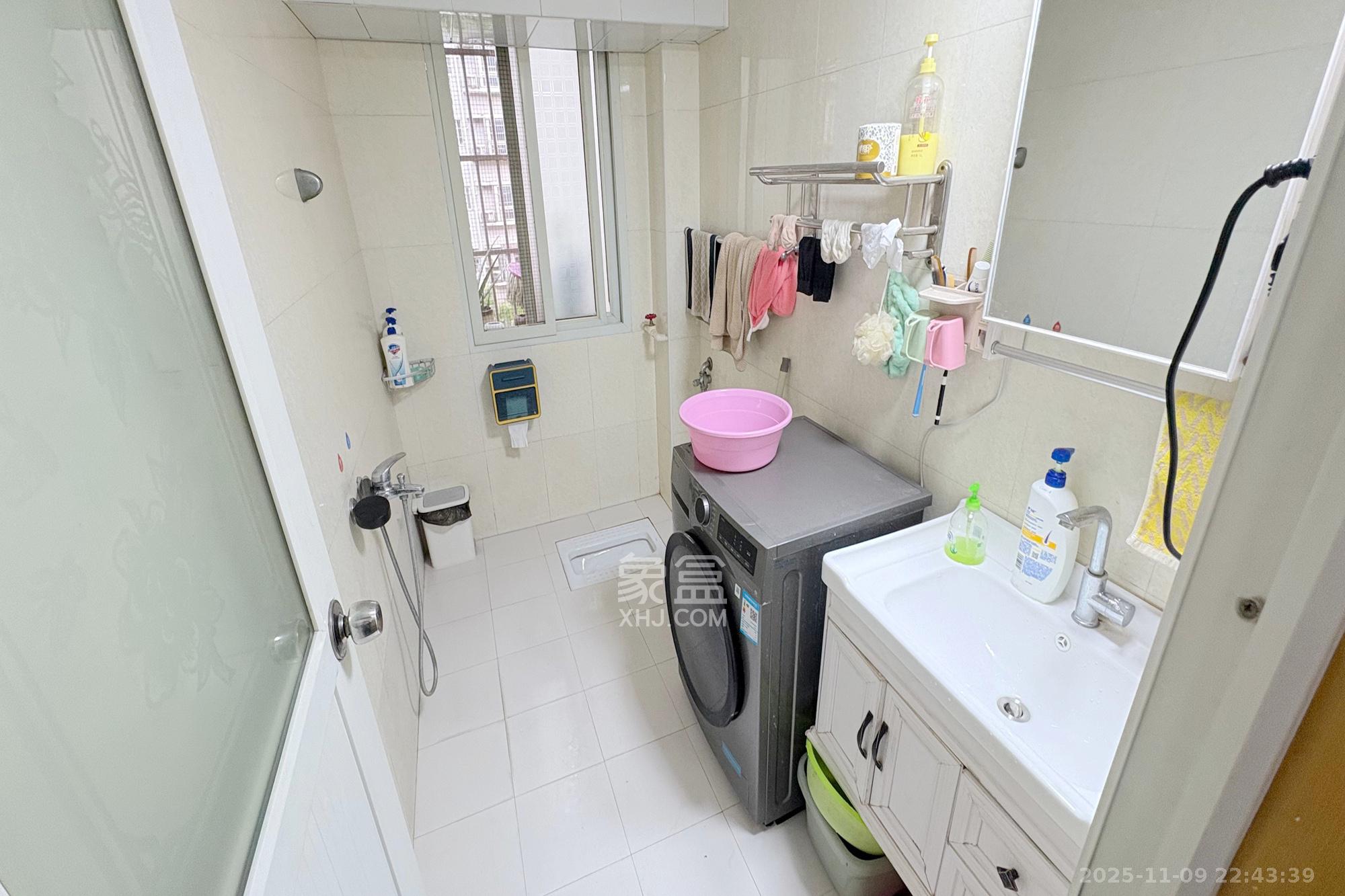 火星镇街道宿舍  3室2厅1卫    55.0万卫生间