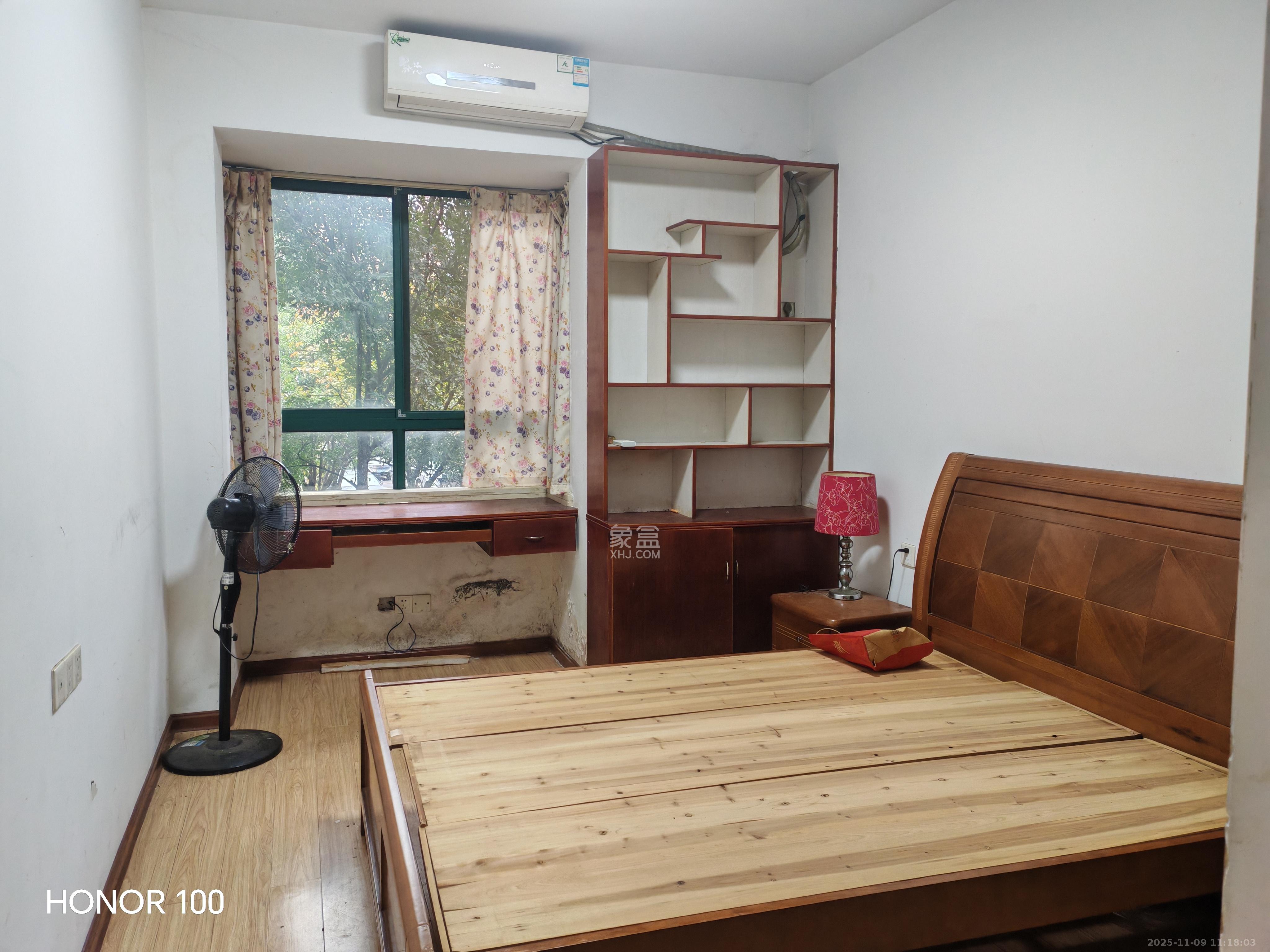 华盛世纪新城  4室1厅1卫    2800.0元/月室内图