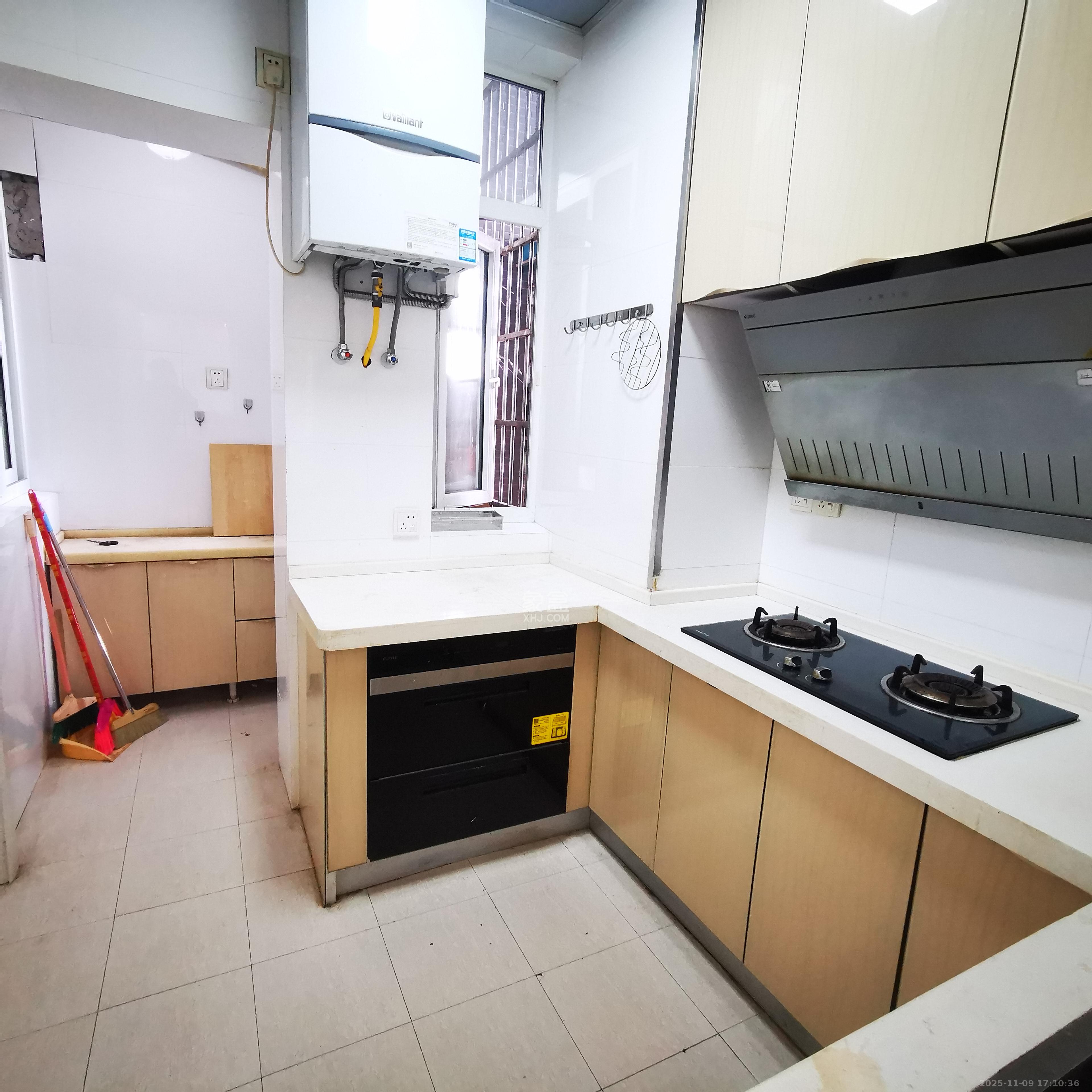 天心华庭  1室1厅1卫    4000.0元/月室内图