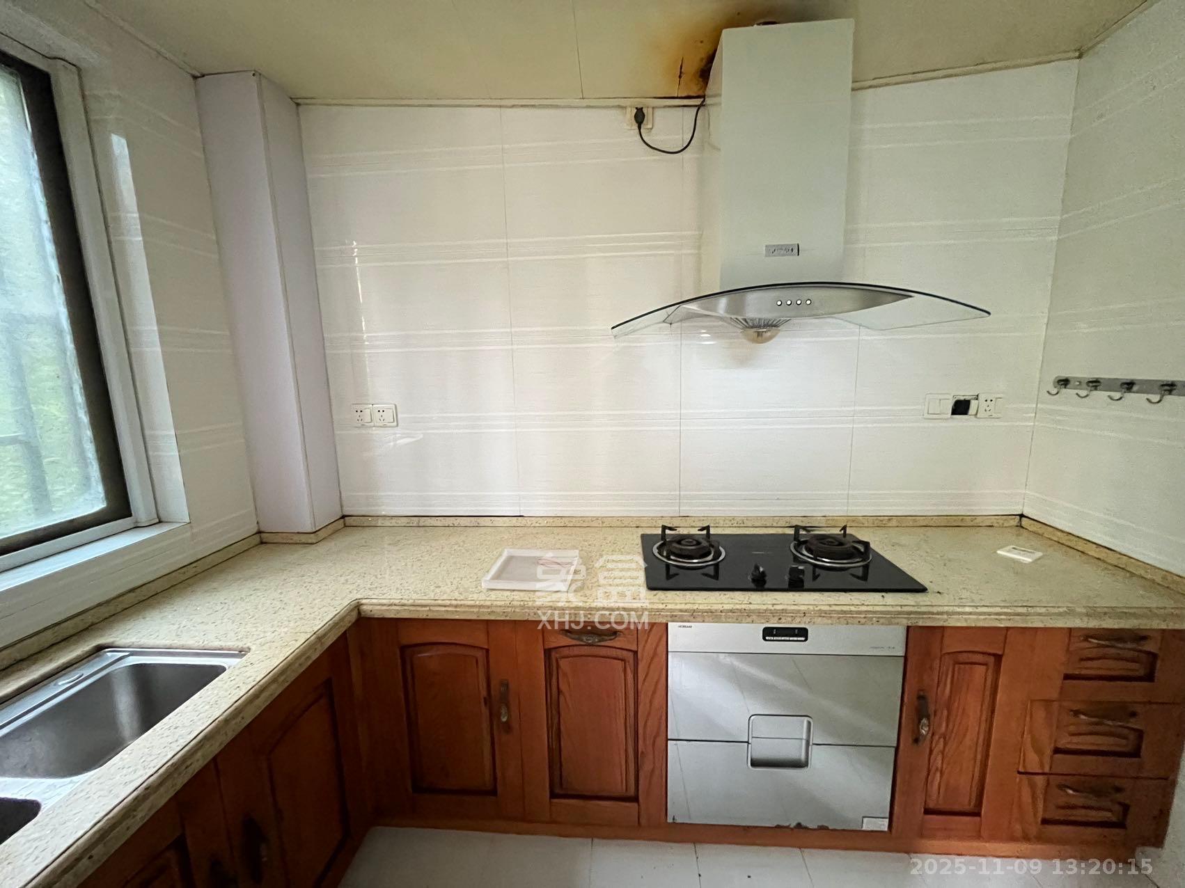 保利麓谷林语A区 3室2厅2卫 2000.0元/月 保利麓谷林语A区 3室2厅2卫 2000.0元/月室内图