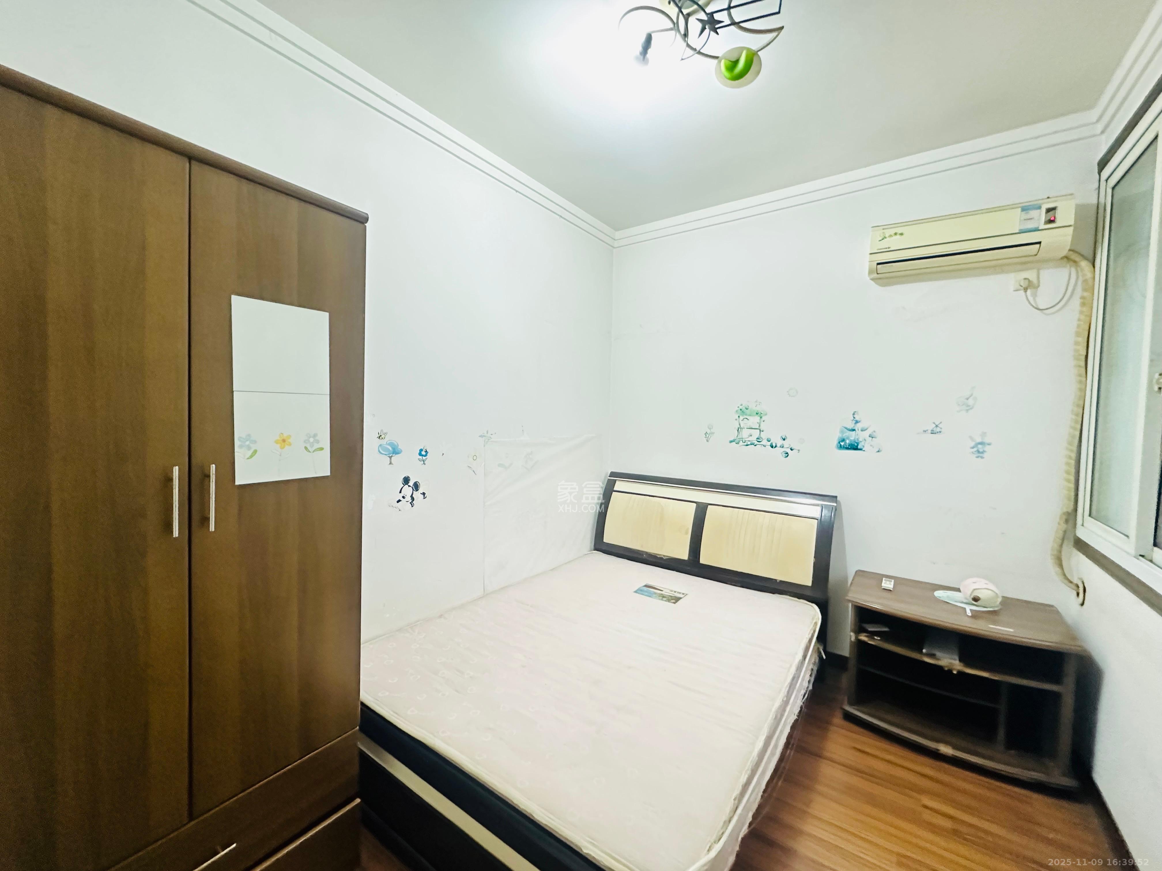 枫林绿洲  3室2厅2卫    1800.0元/月室内图