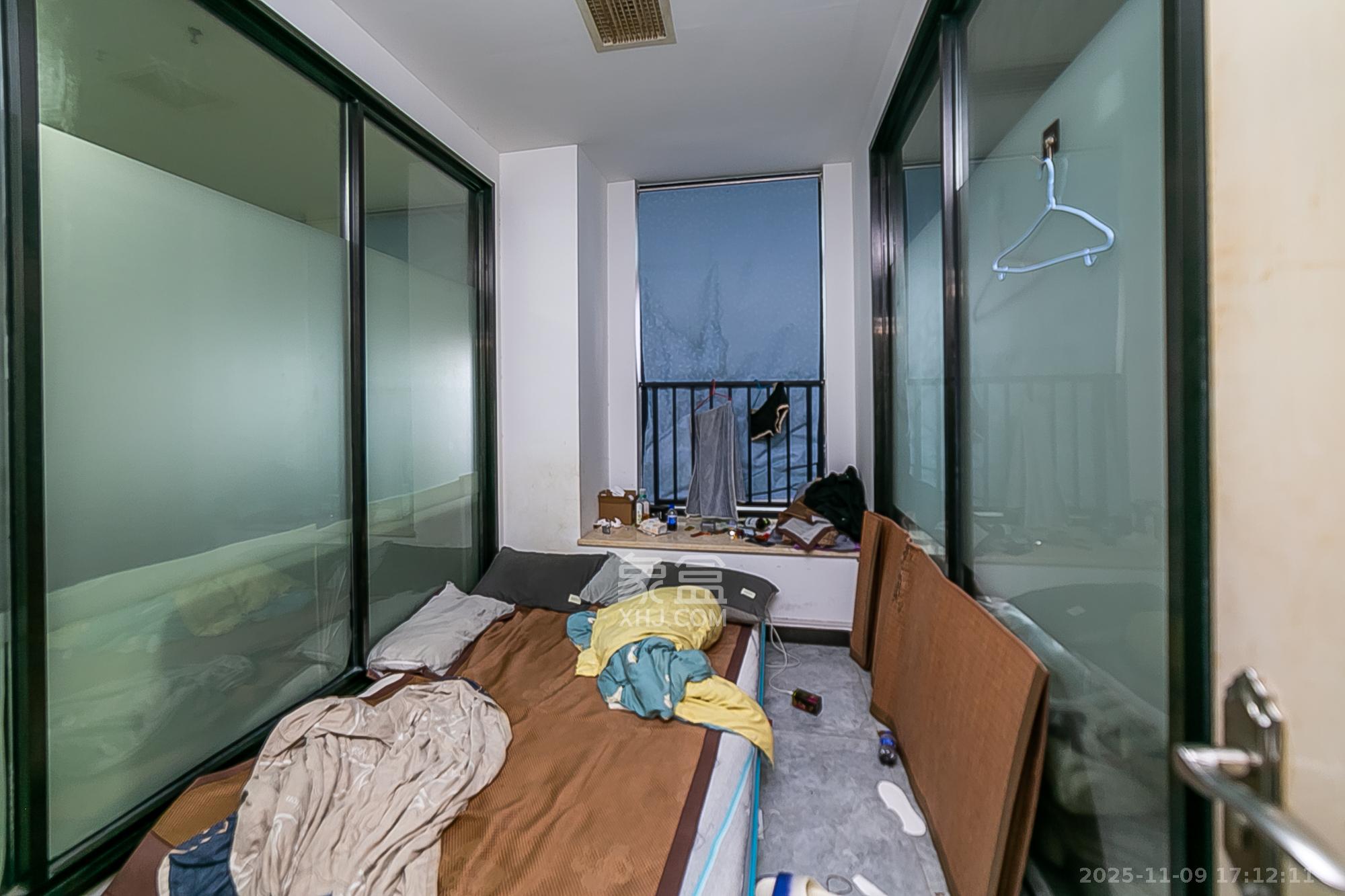 荣悦台  1室1厅1卫    36.2万卧室