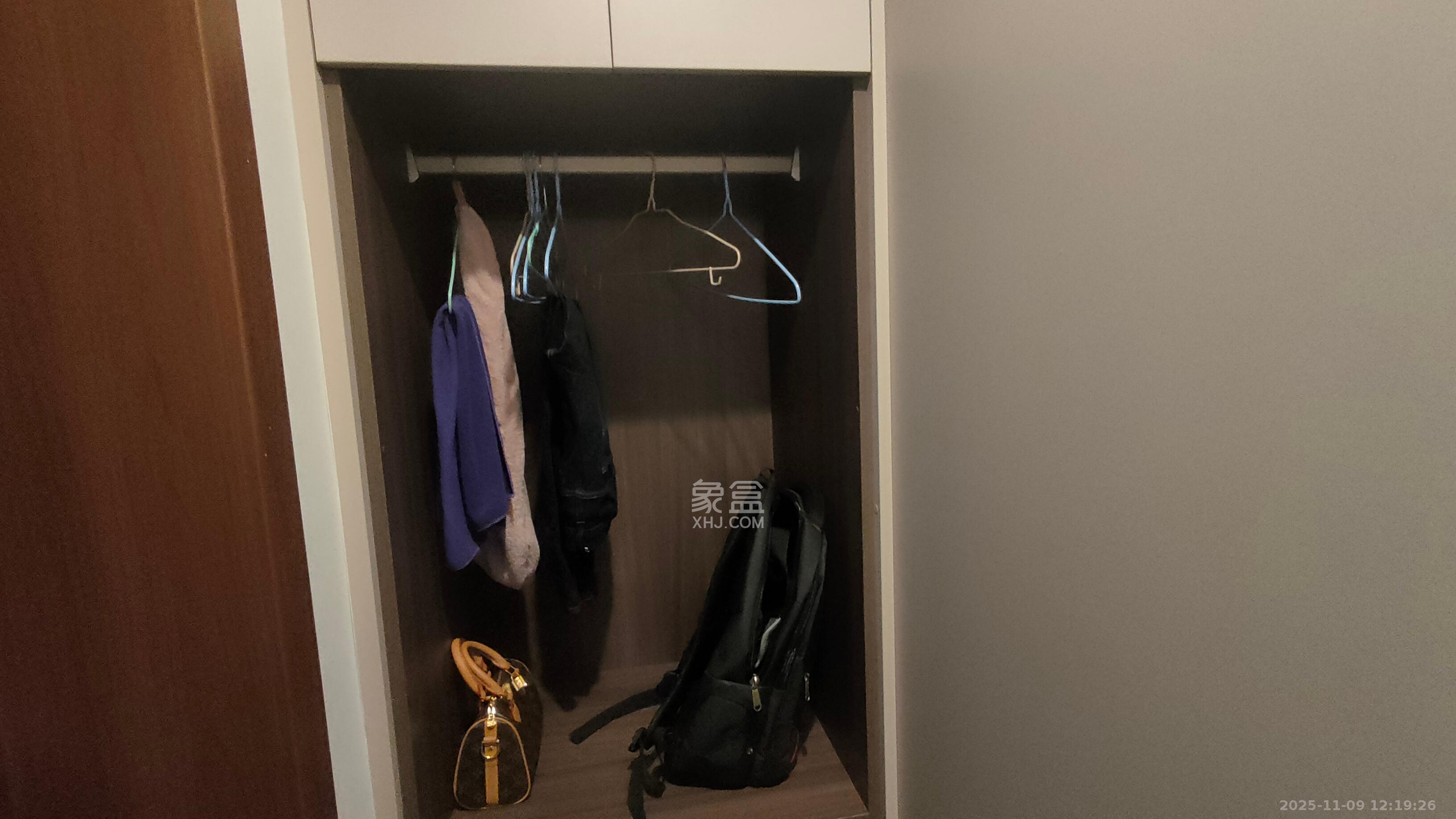 绿地长沙城际空间站（绿地新里佳苑）  3室2厅2卫    3000.0元/月室内图