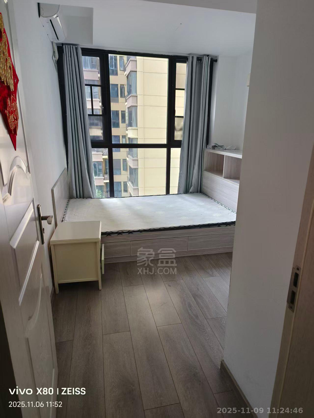 金轮翡翠名园  2室2厅1卫    1900.0元/月室内图